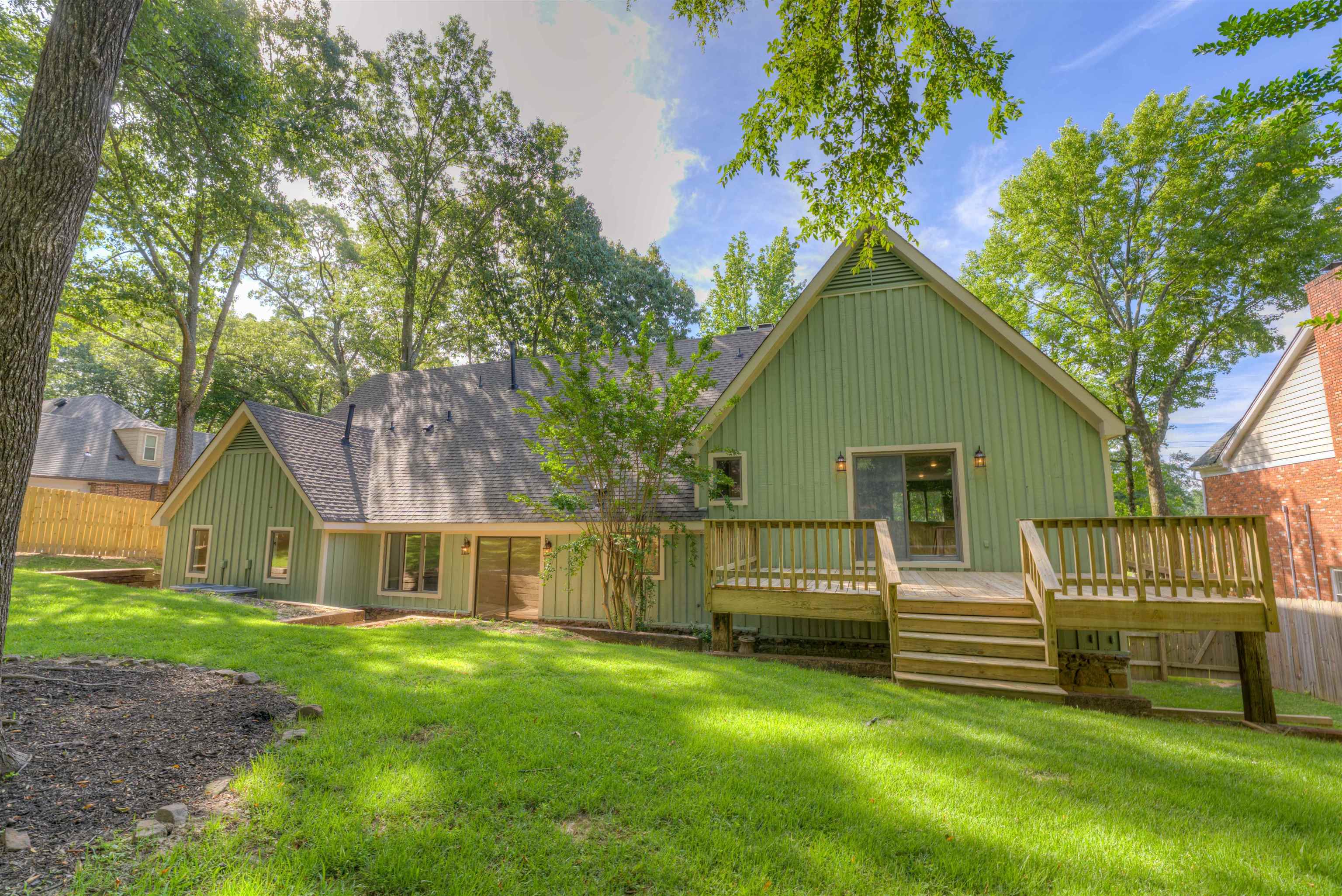 133 S WALNUT BEND RD