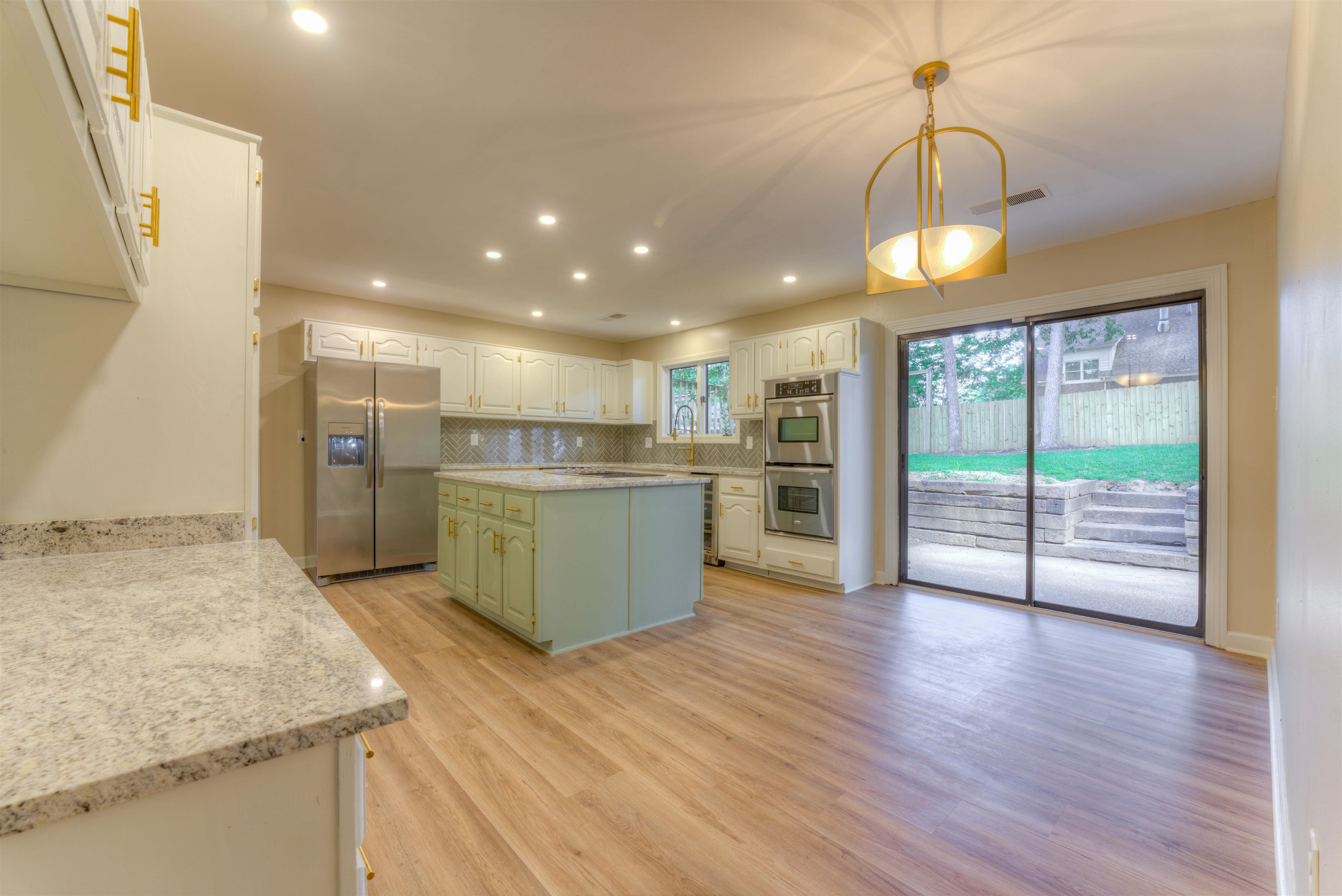 133 S WALNUT BEND RD