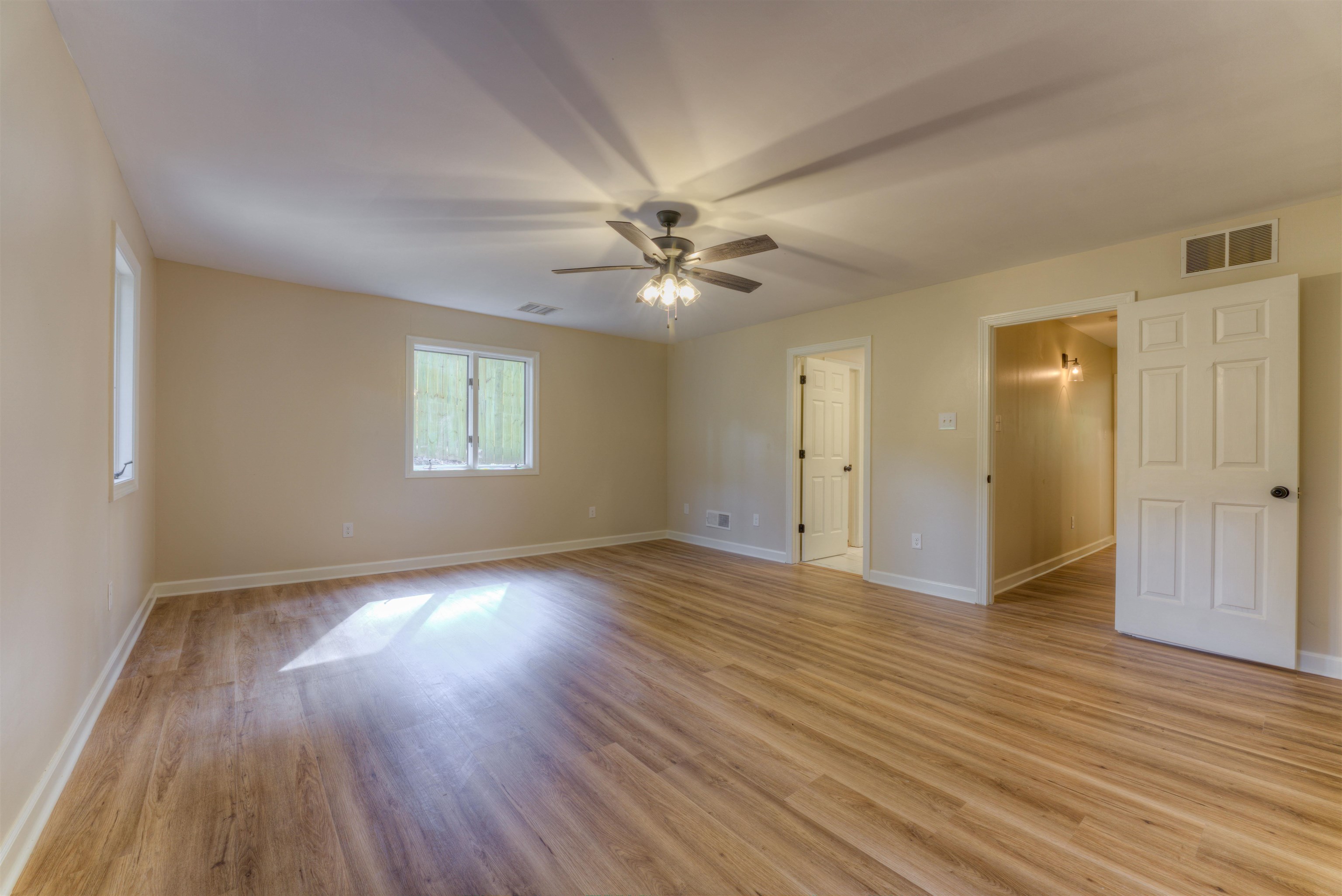 133 S WALNUT BEND RD