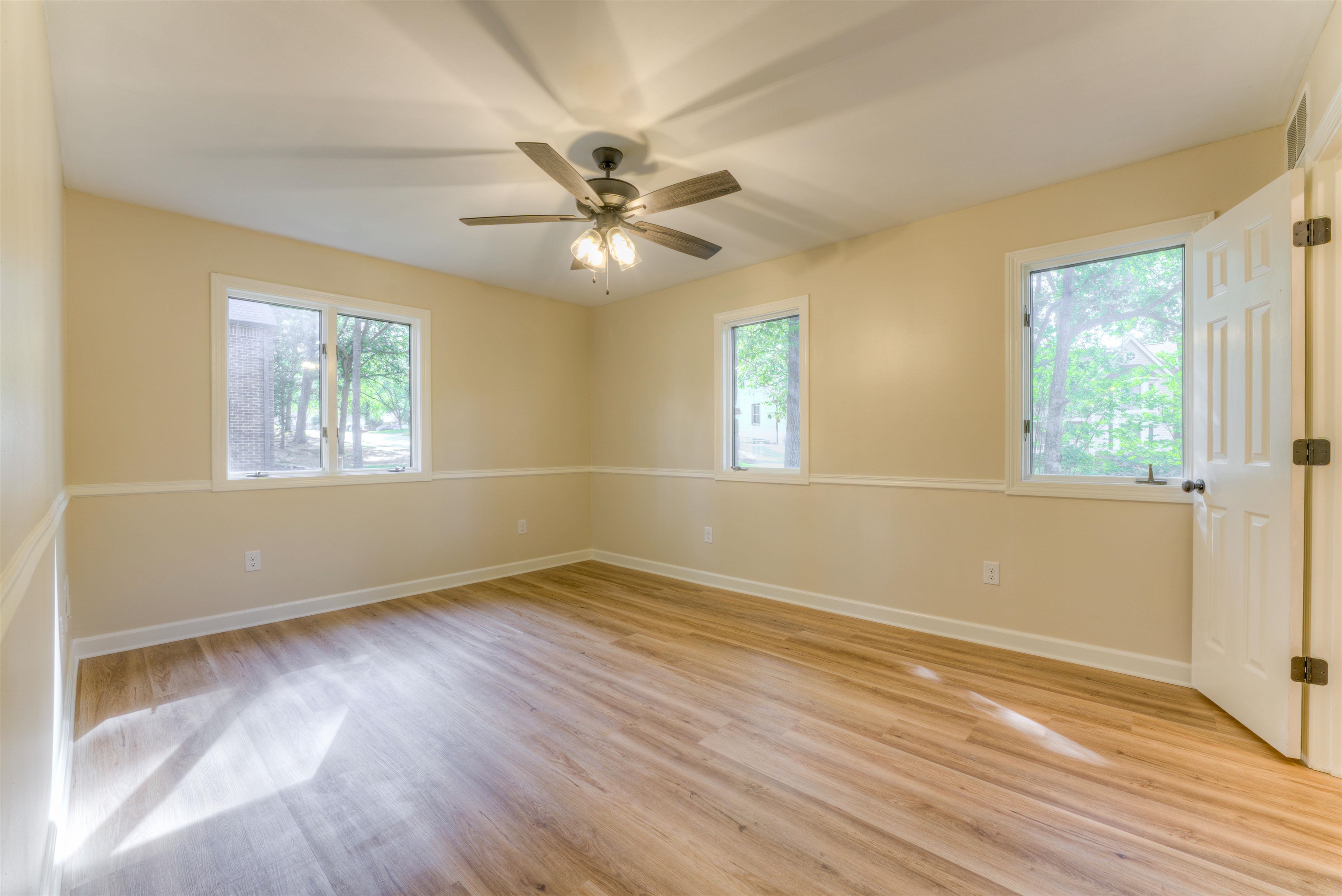 133 S WALNUT BEND RD