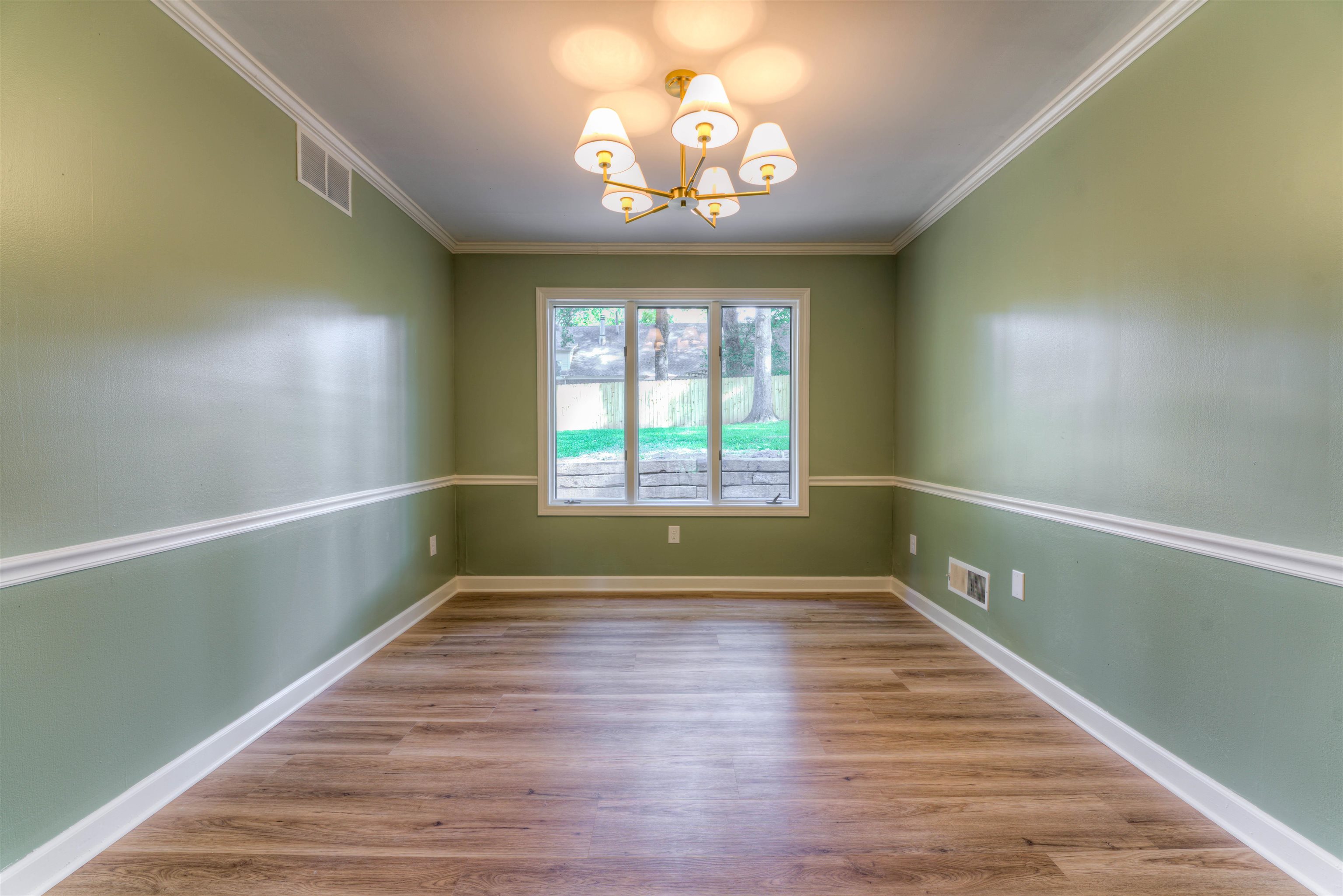 133 S WALNUT BEND RD