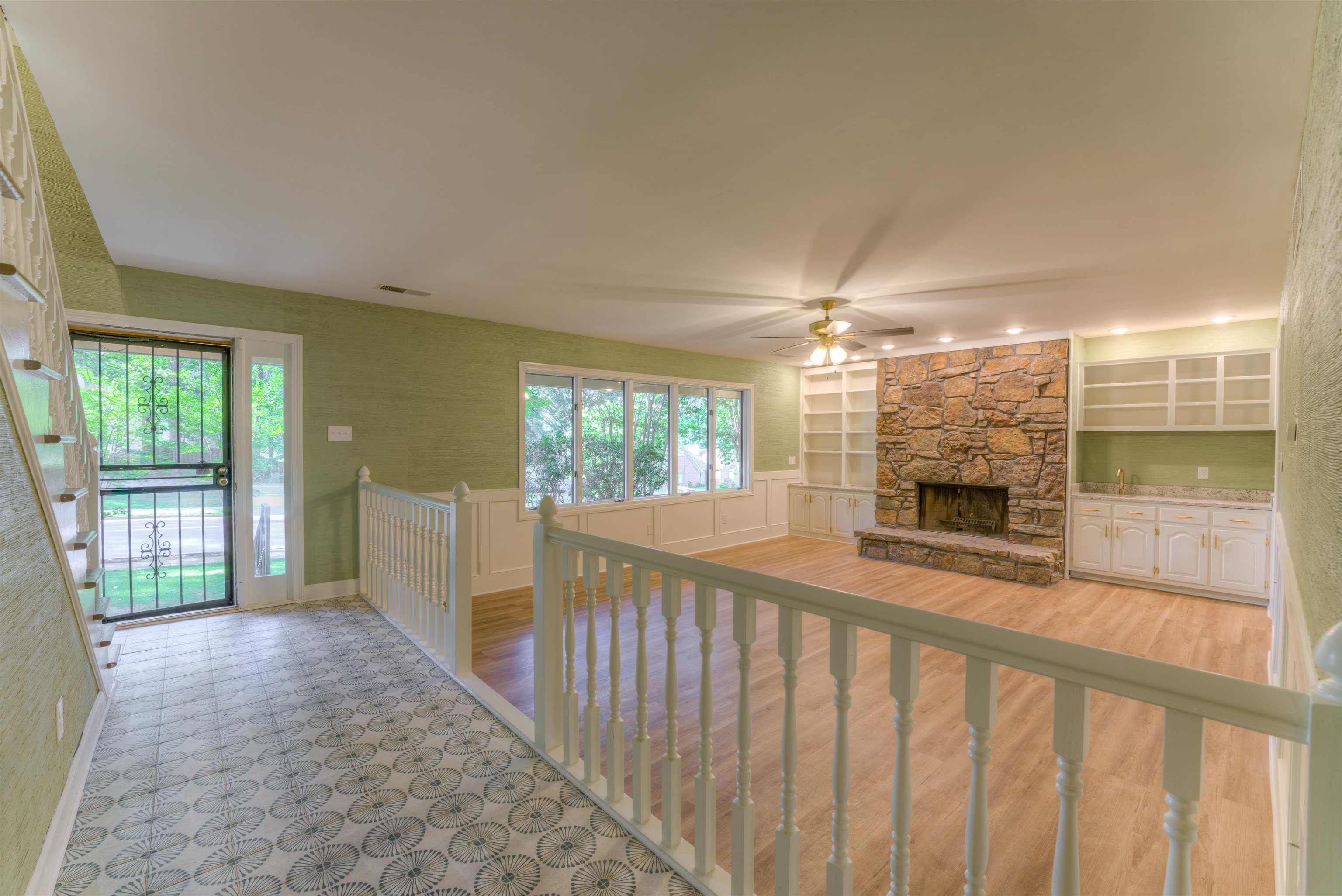 133 S WALNUT BEND RD