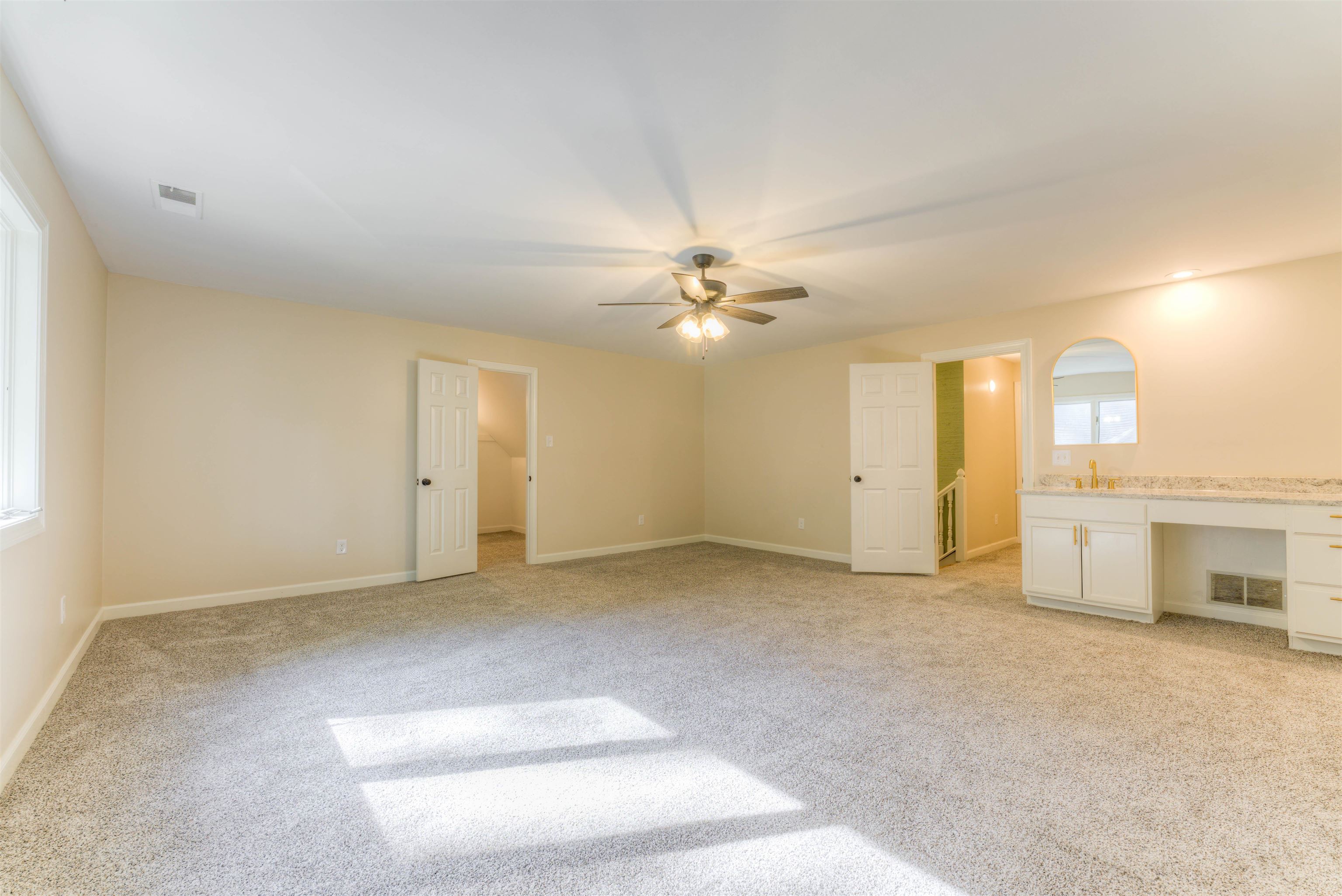 133 S WALNUT BEND RD