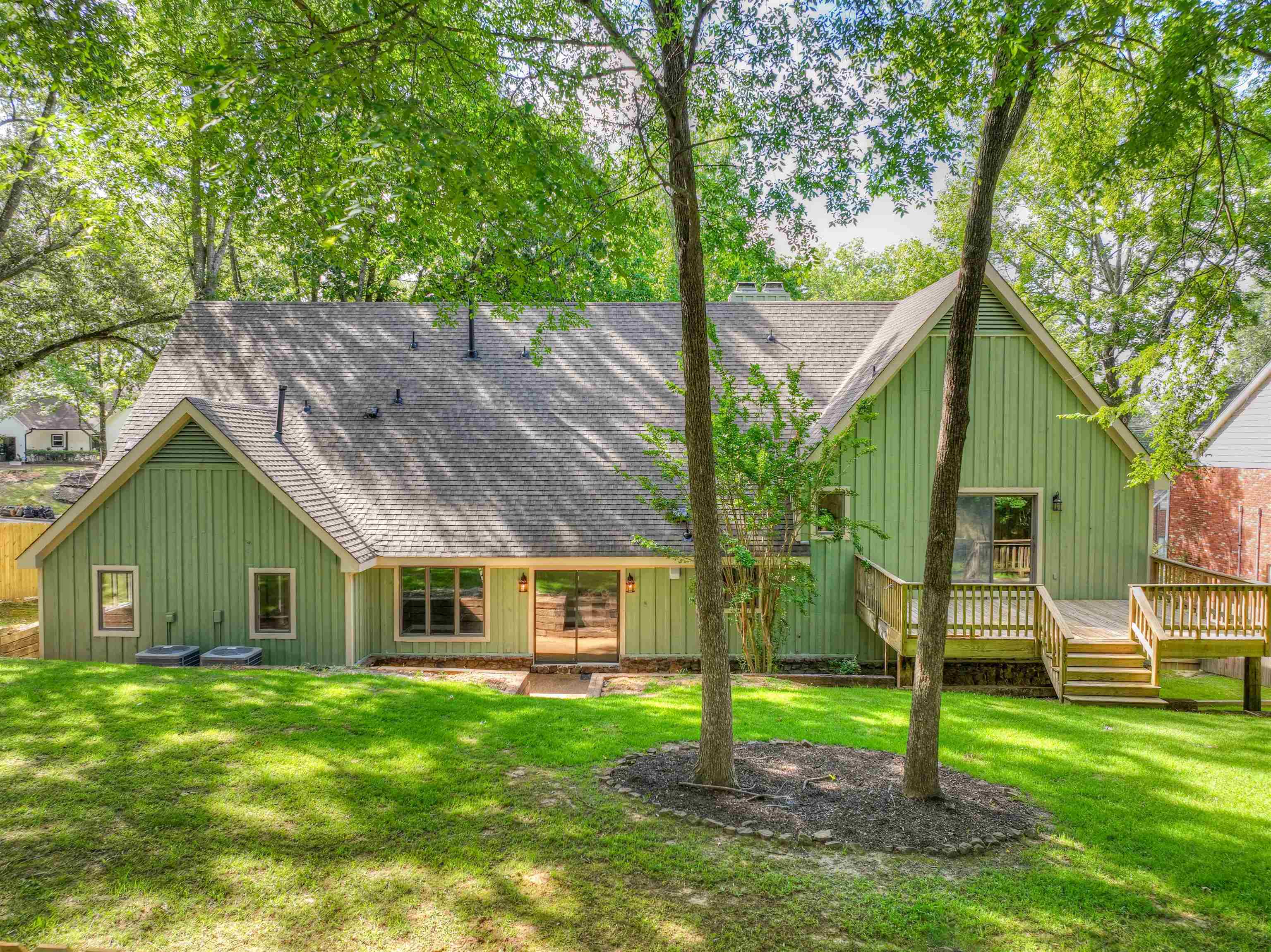 133 S WALNUT BEND RD
