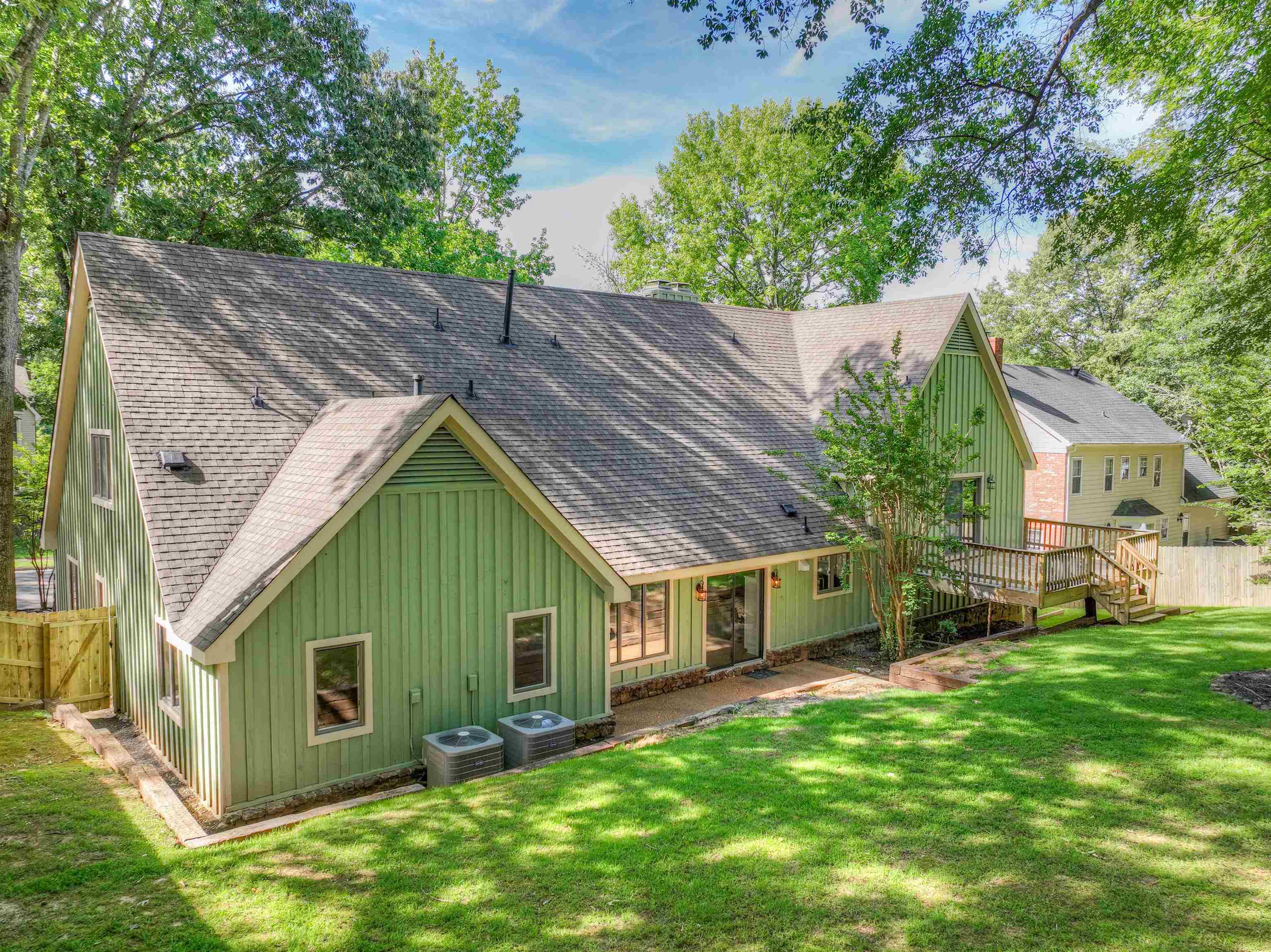 133 S WALNUT BEND RD