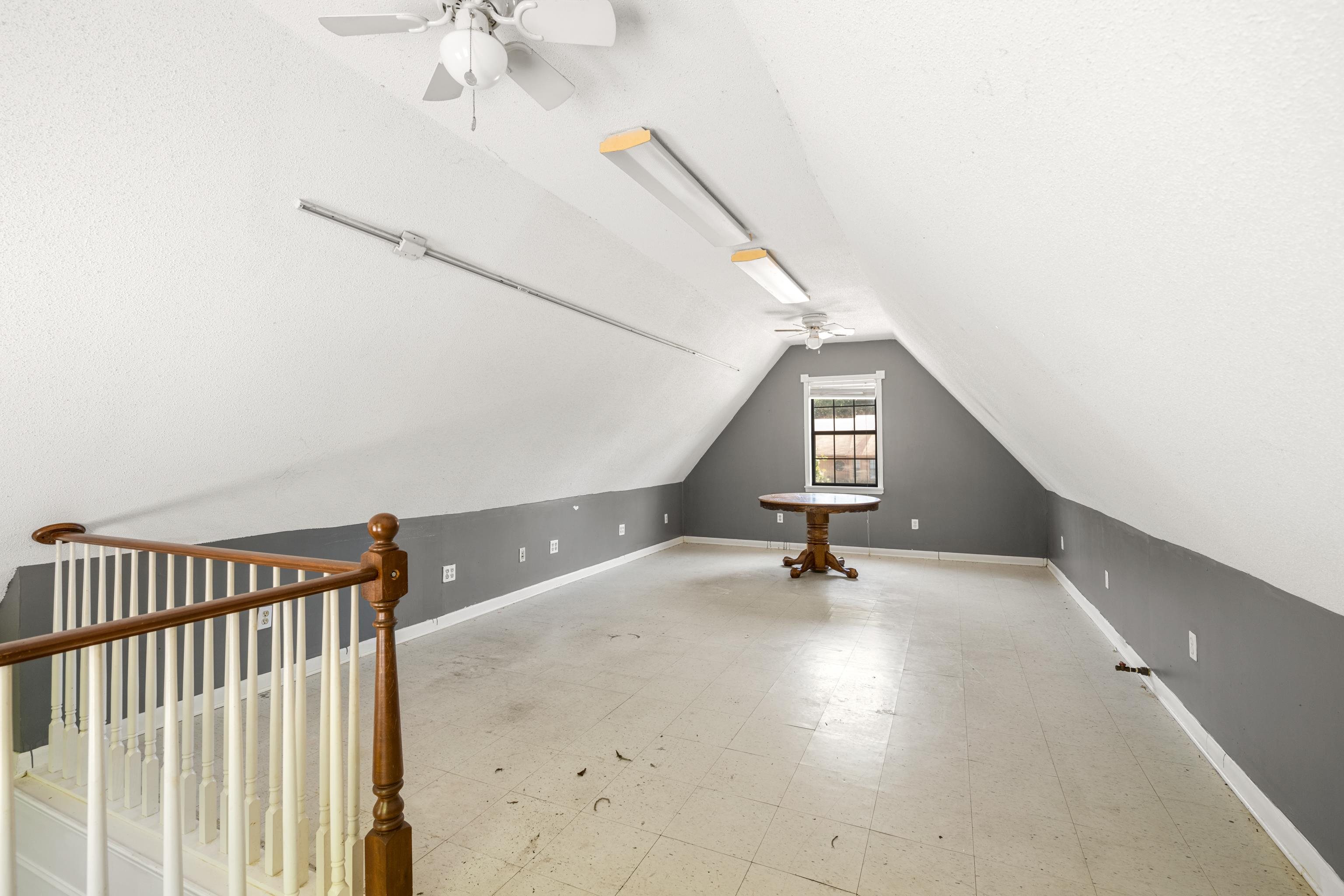 3667 WHITEHILL DR