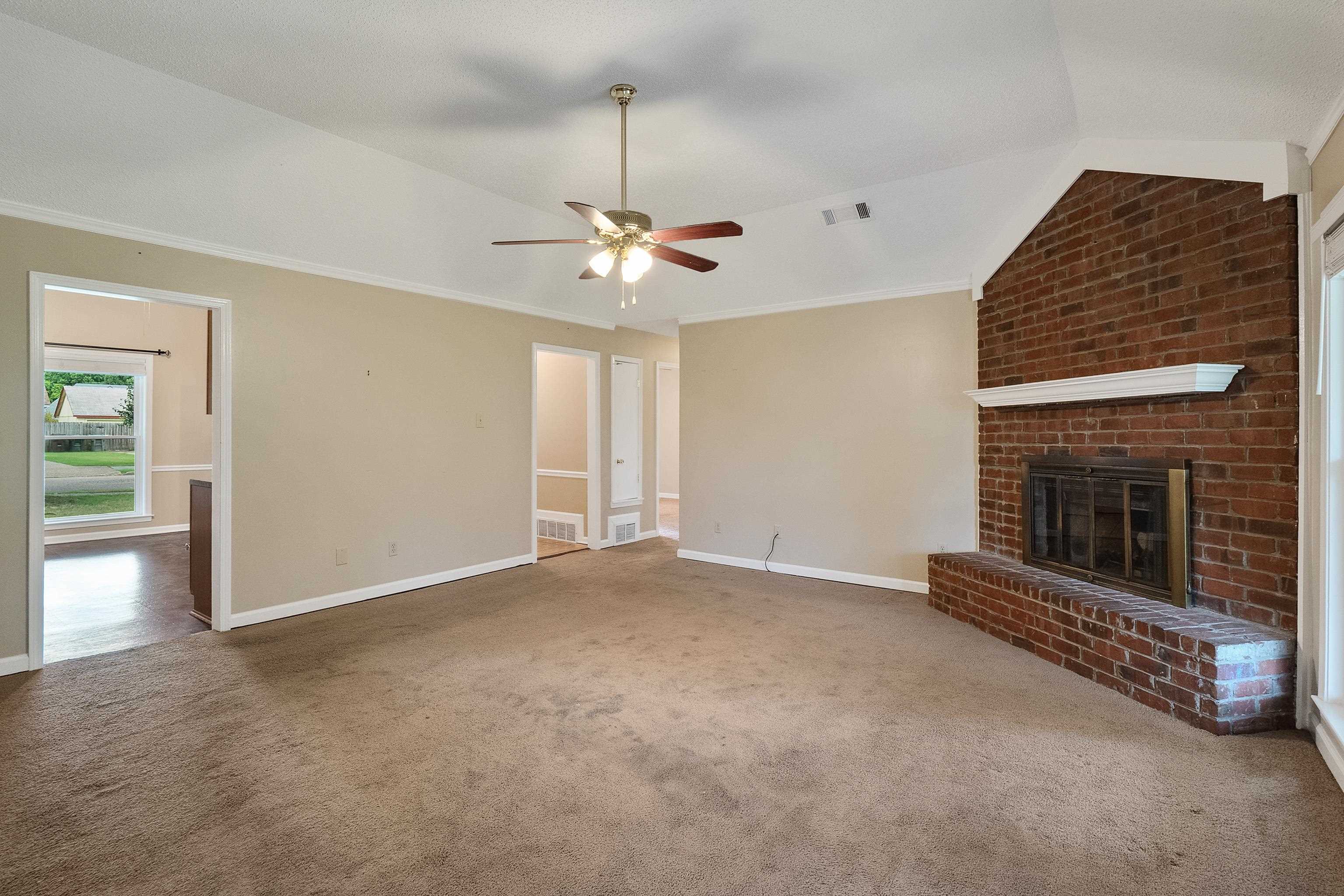 3009 LAUREN DR