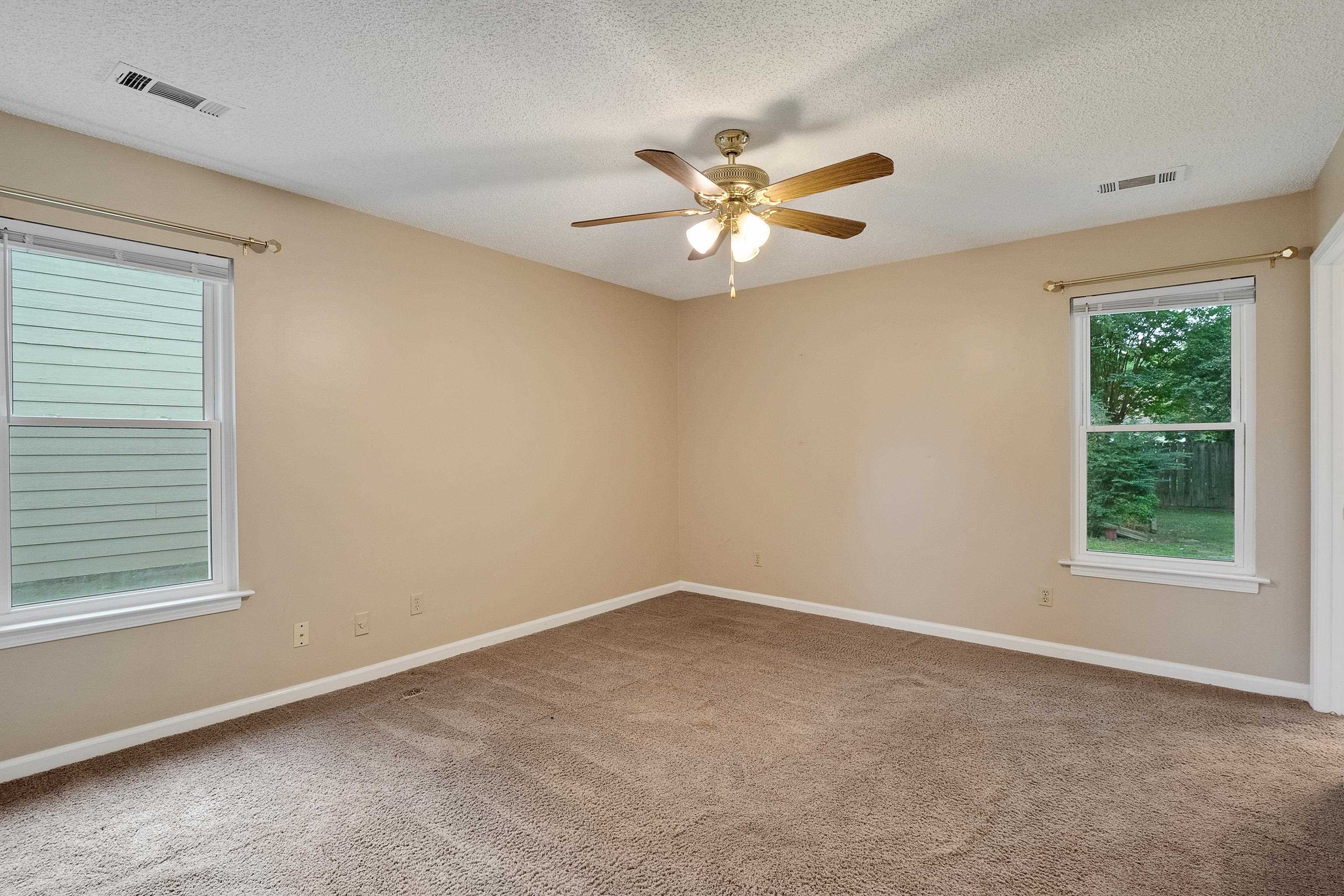 3009 LAUREN DR