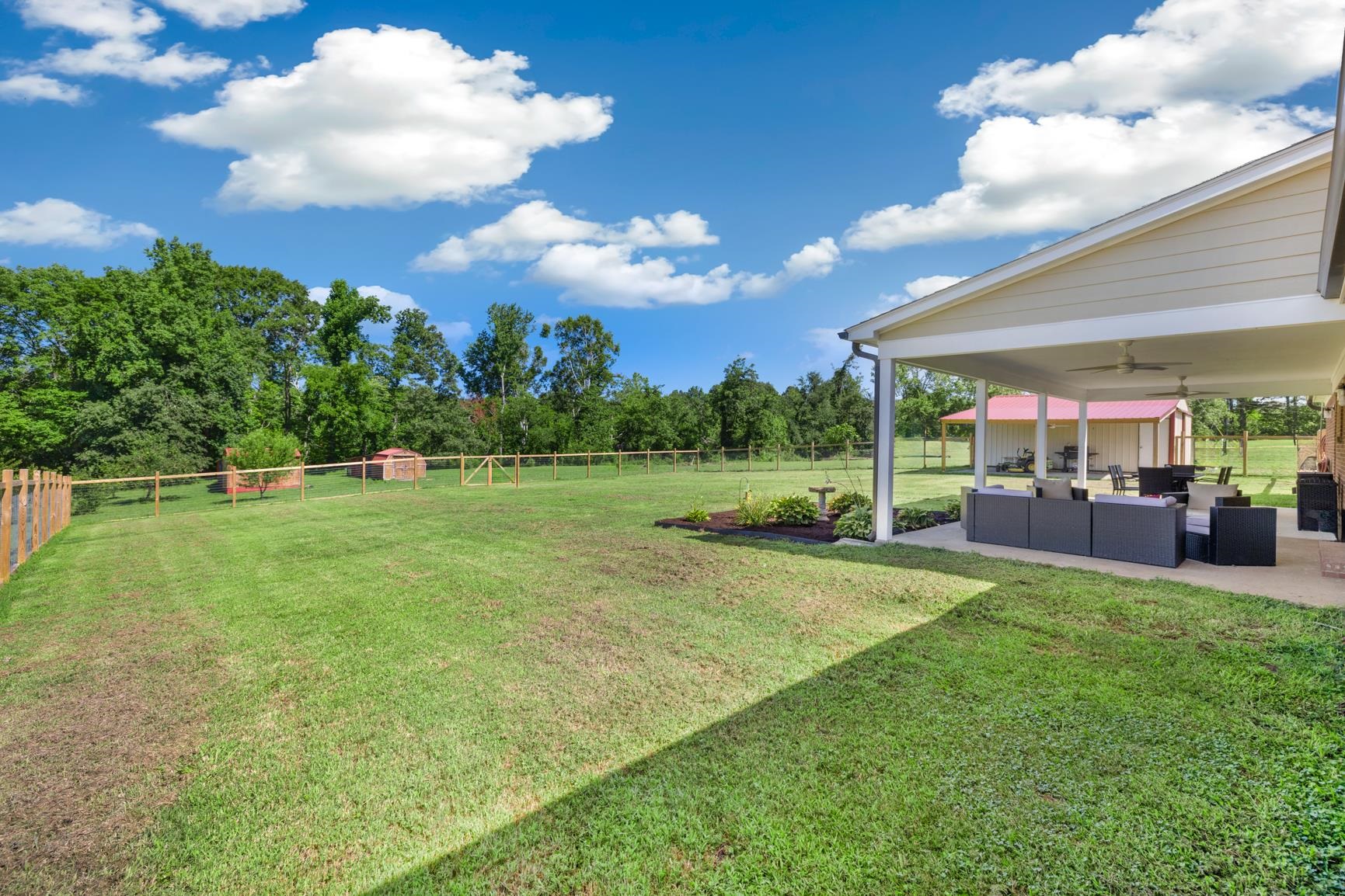 755 WRIGHT LN