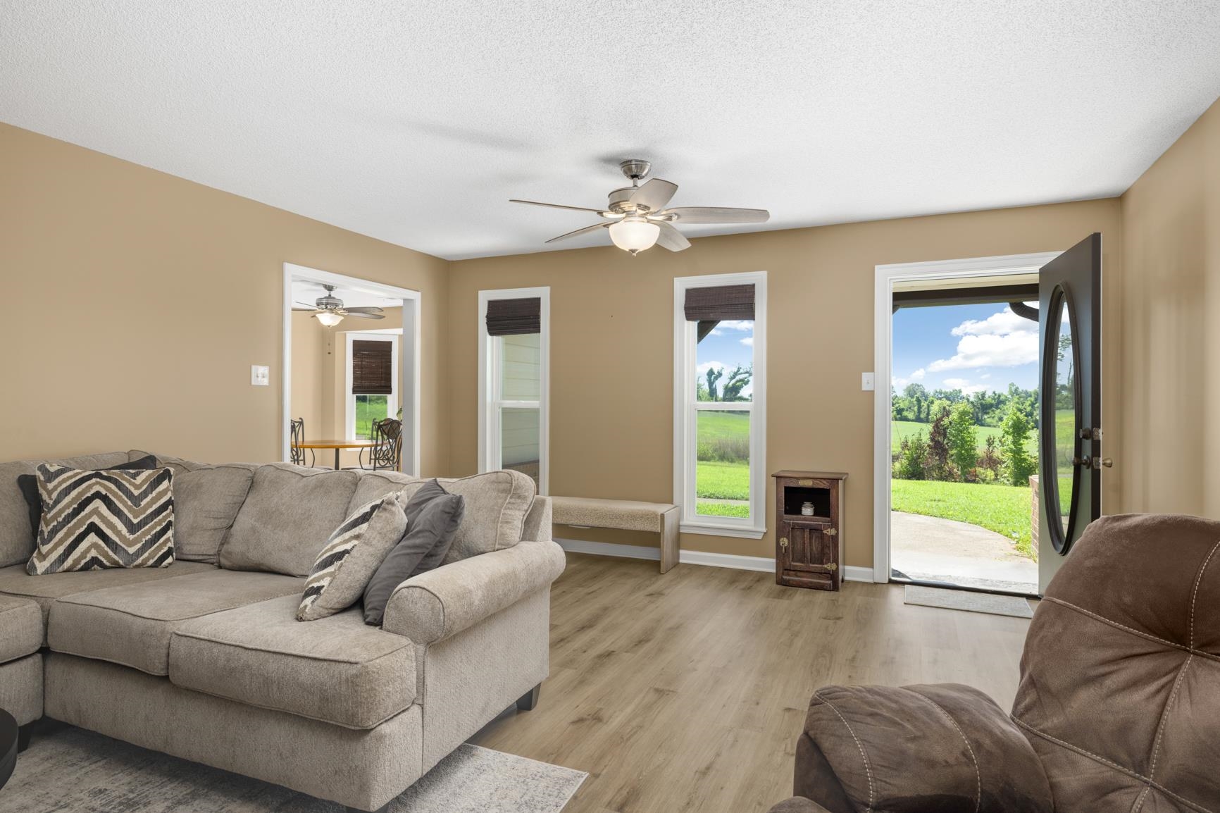 755 WRIGHT LN