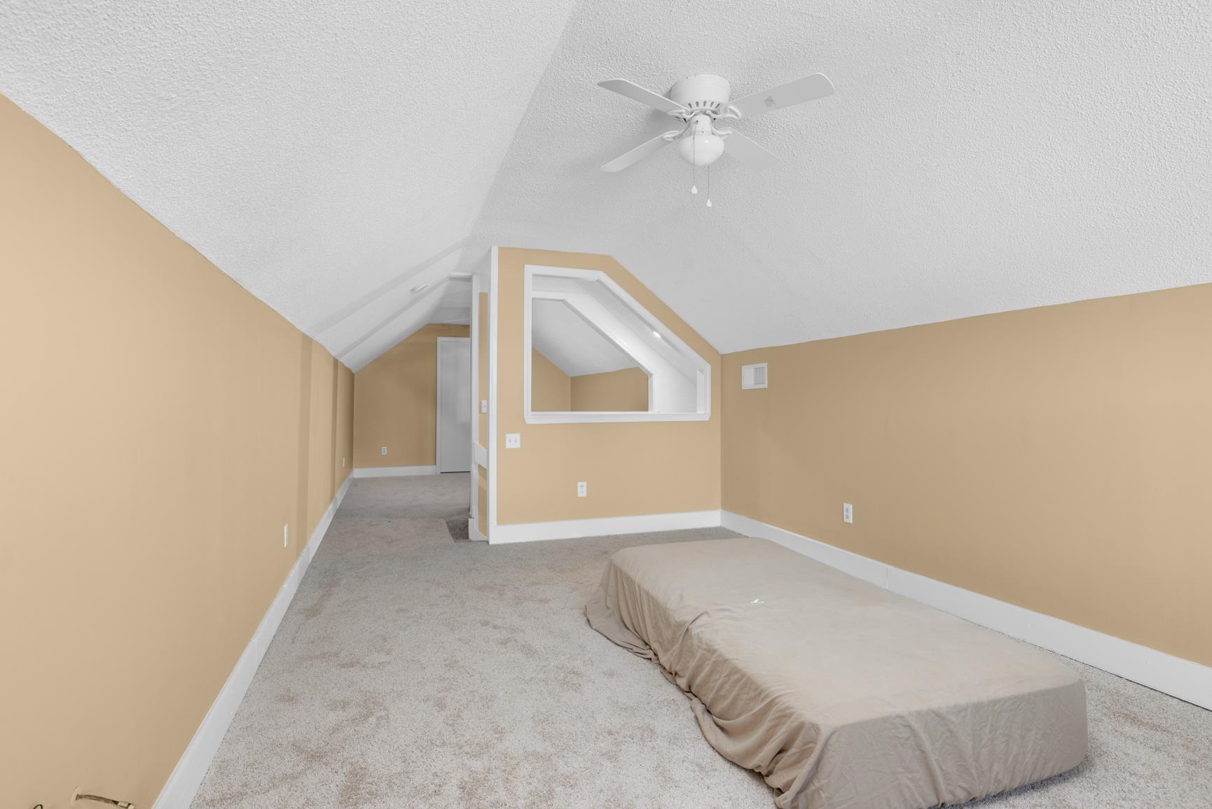 755 WRIGHT LN