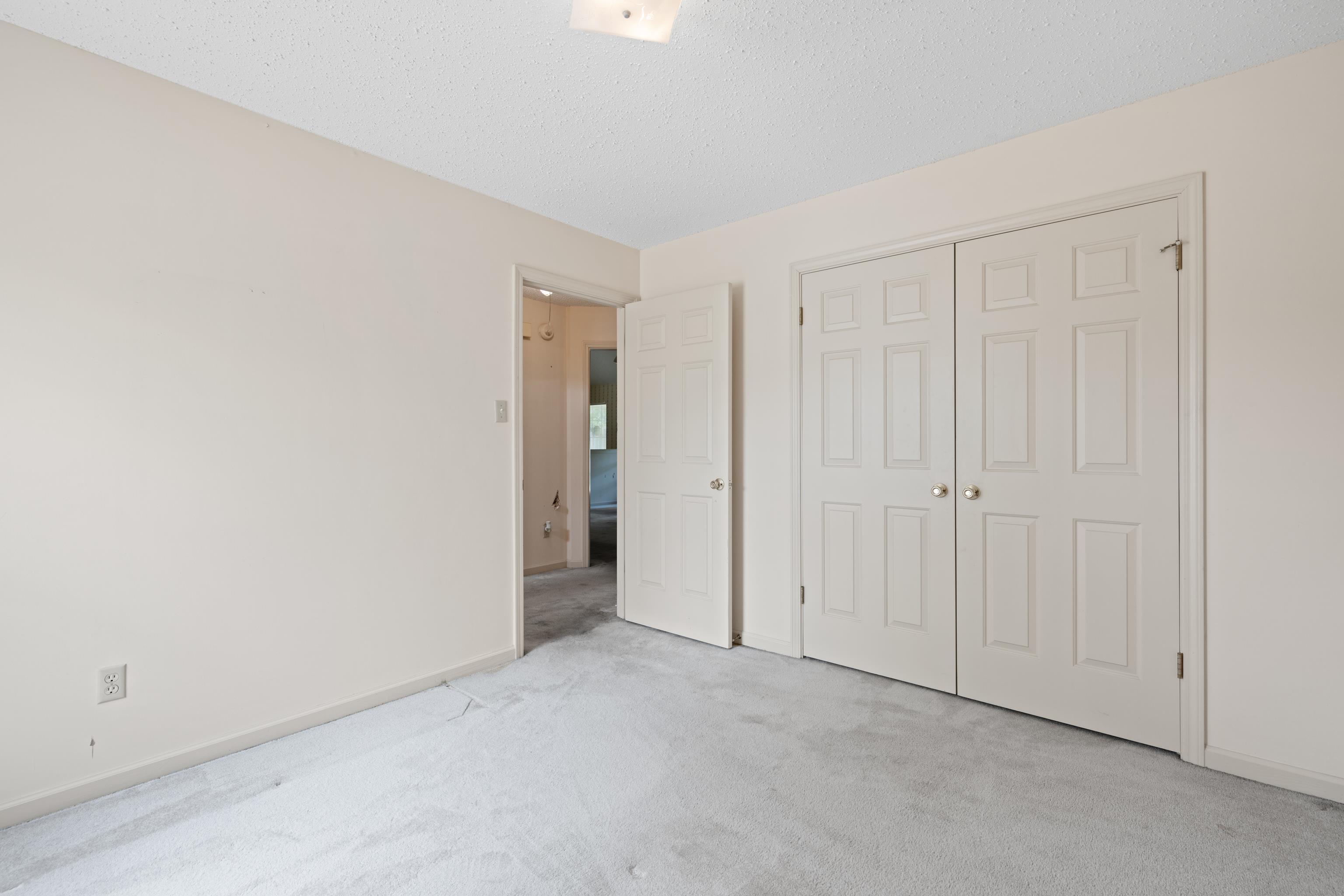 7130 MARKET SQUARE DR