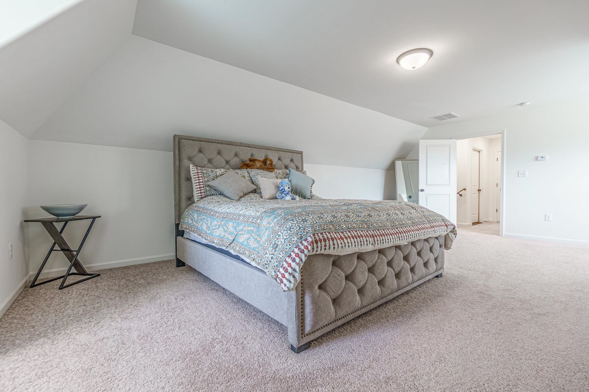 140 LAUREL WOOD LN