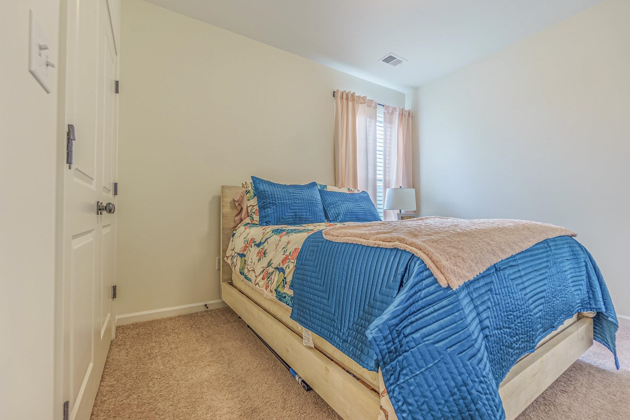 140 LAUREL WOOD LN