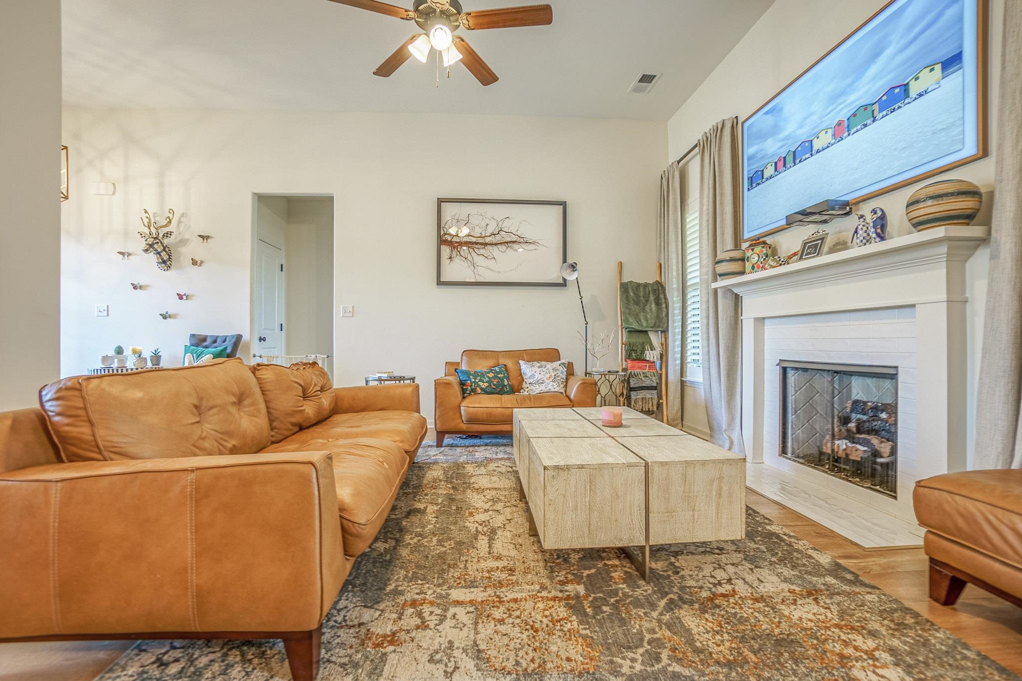140 LAUREL WOOD LN