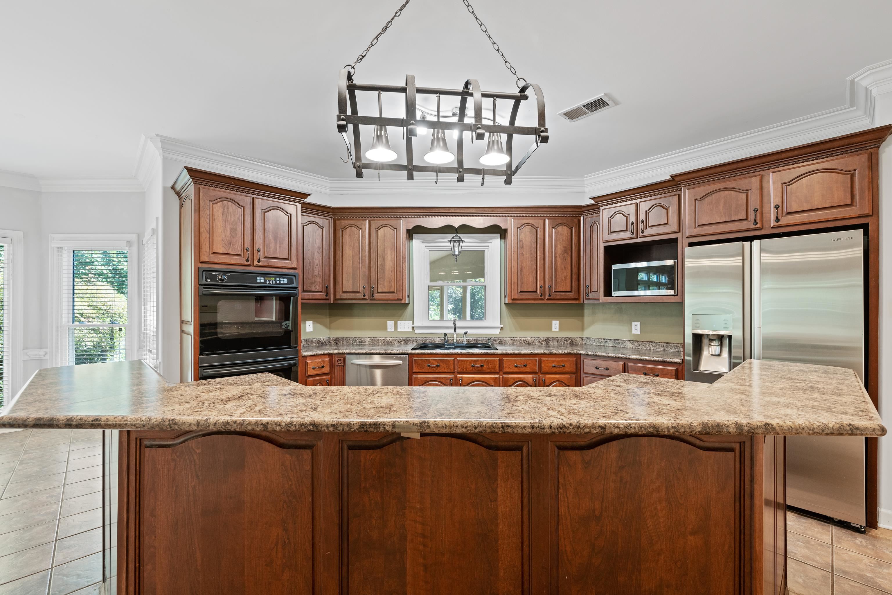 12176 BURROWS OAK CV