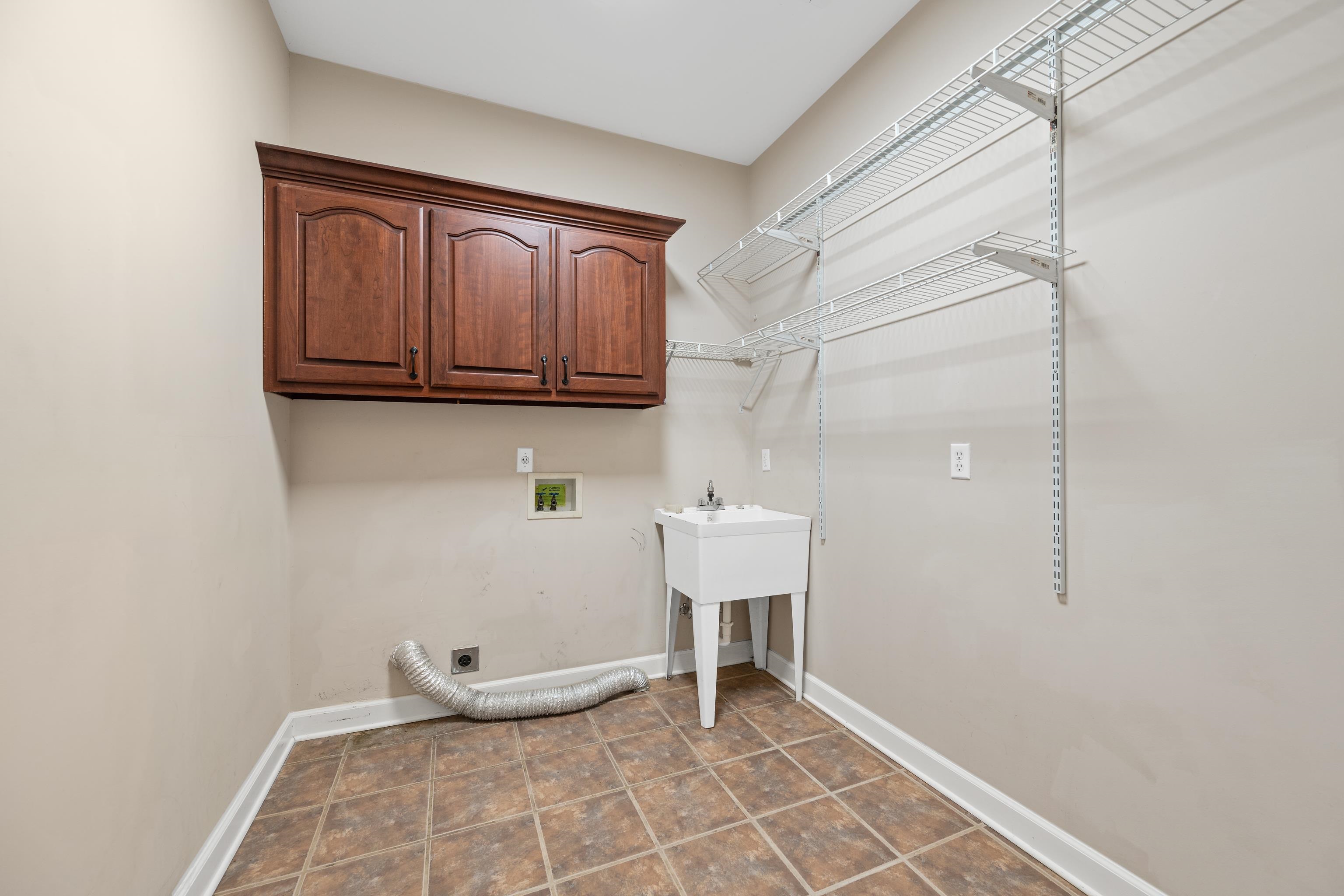 12176 BURROWS OAK CV