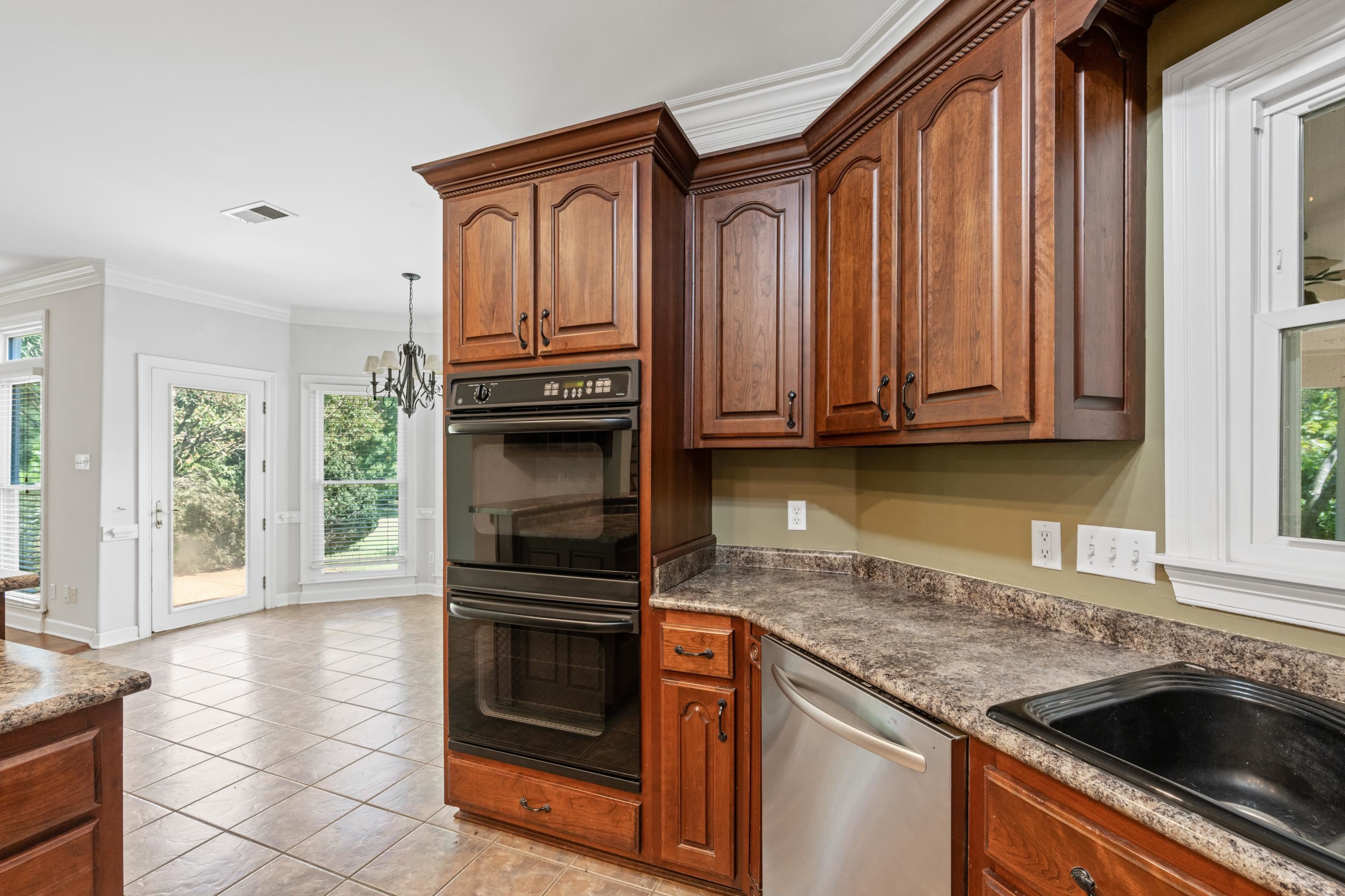 12176 BURROWS OAK CV