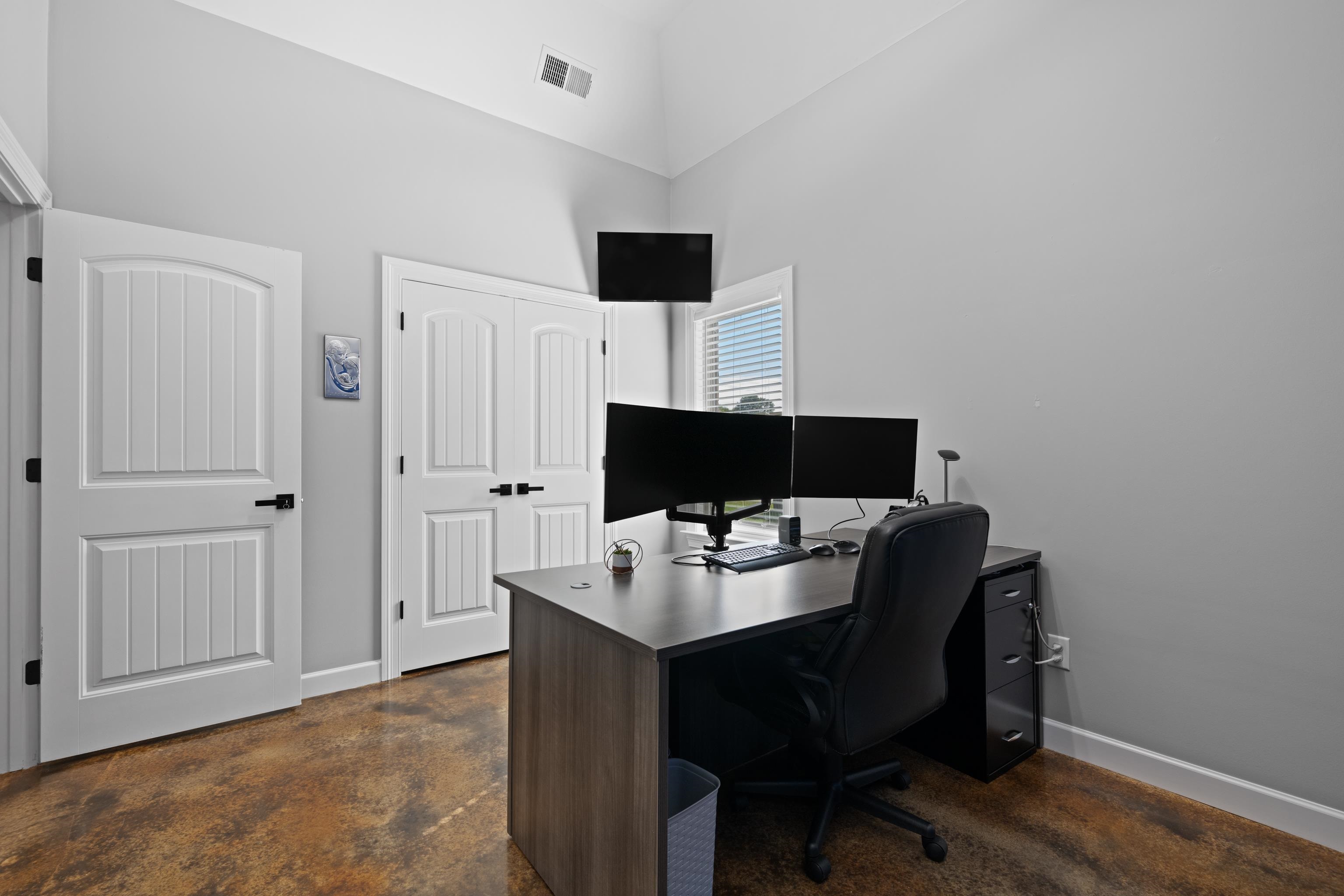 45 WHISPERING CREEK DR