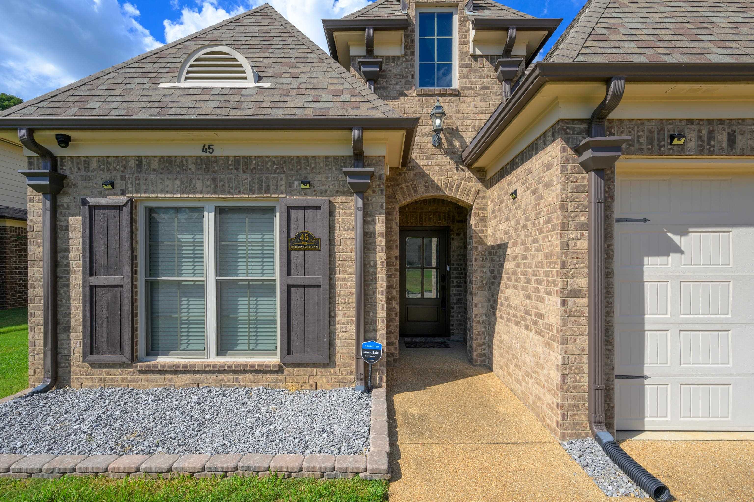 45 WHISPERING CREEK DR