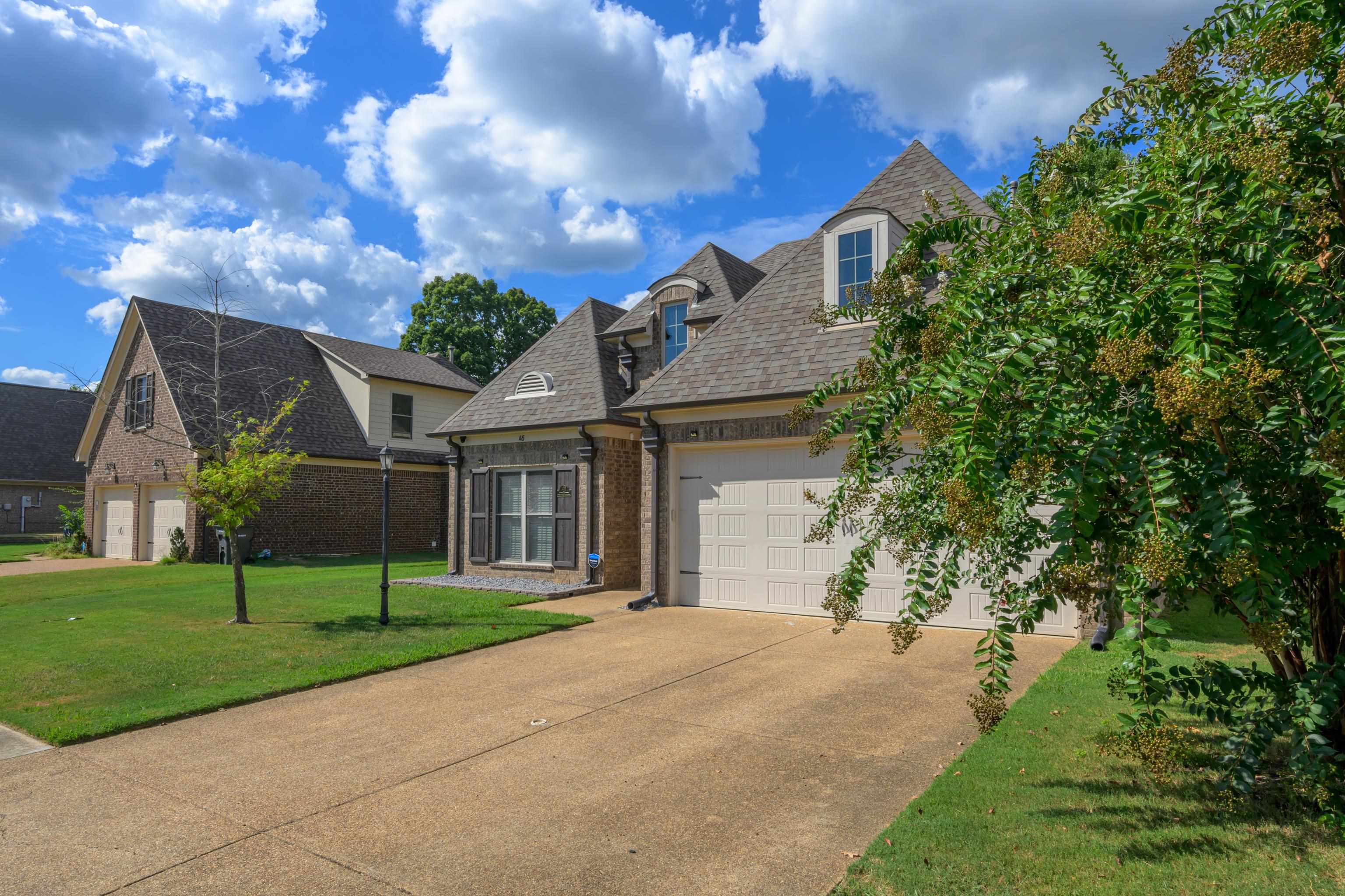 45 WHISPERING CREEK DR