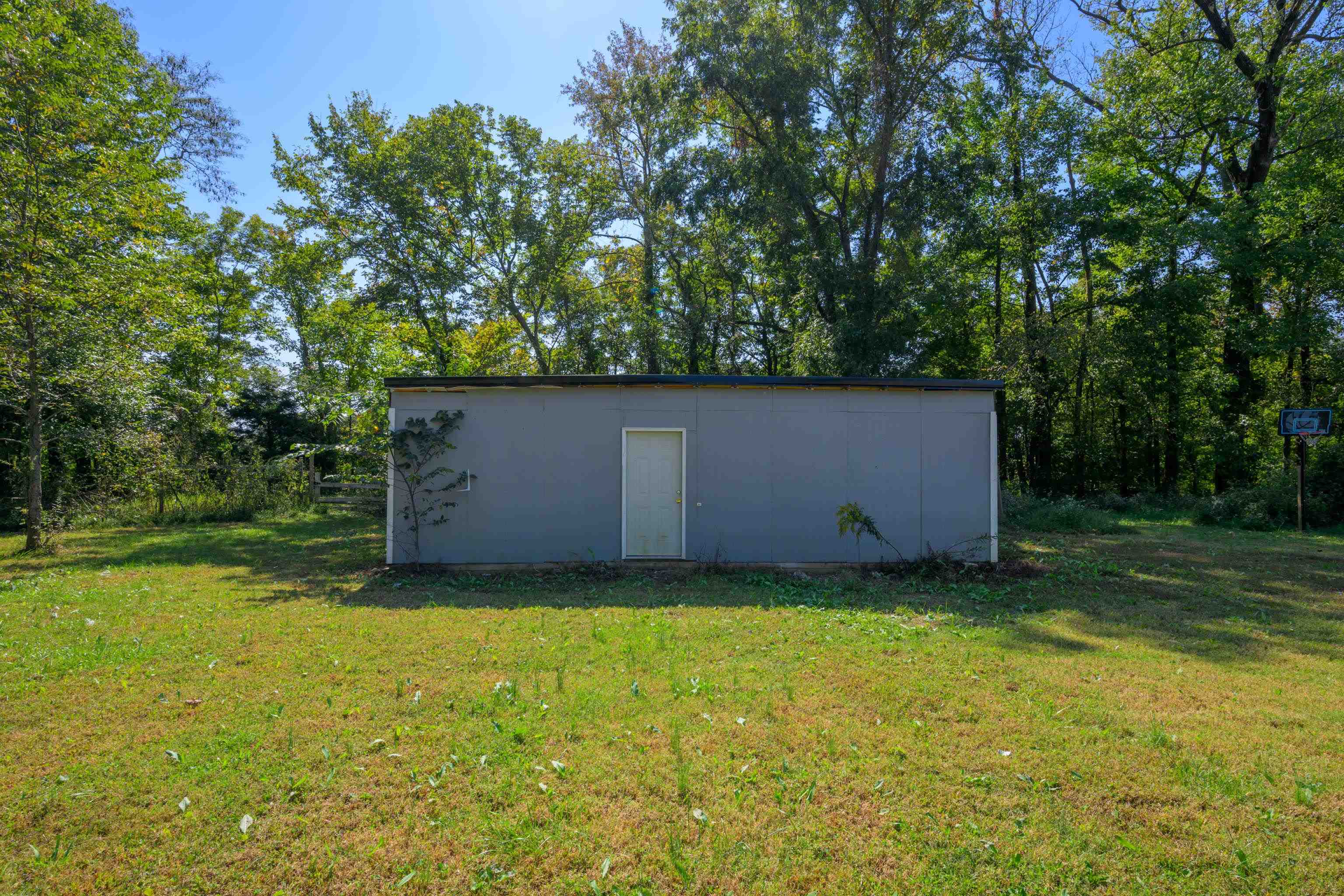 6420 CAMPGROUND RD