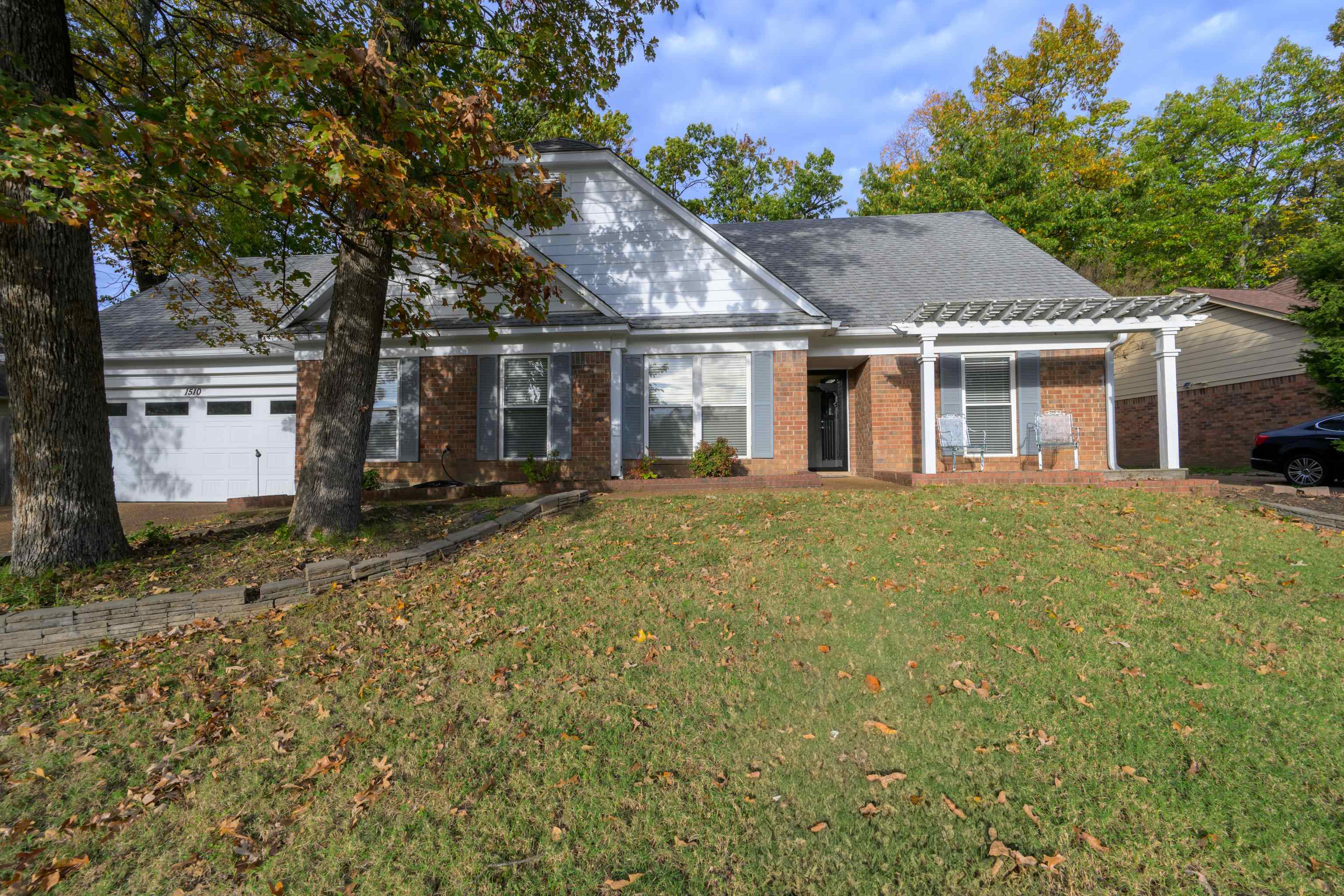 1510 LACEWING TRACE DR