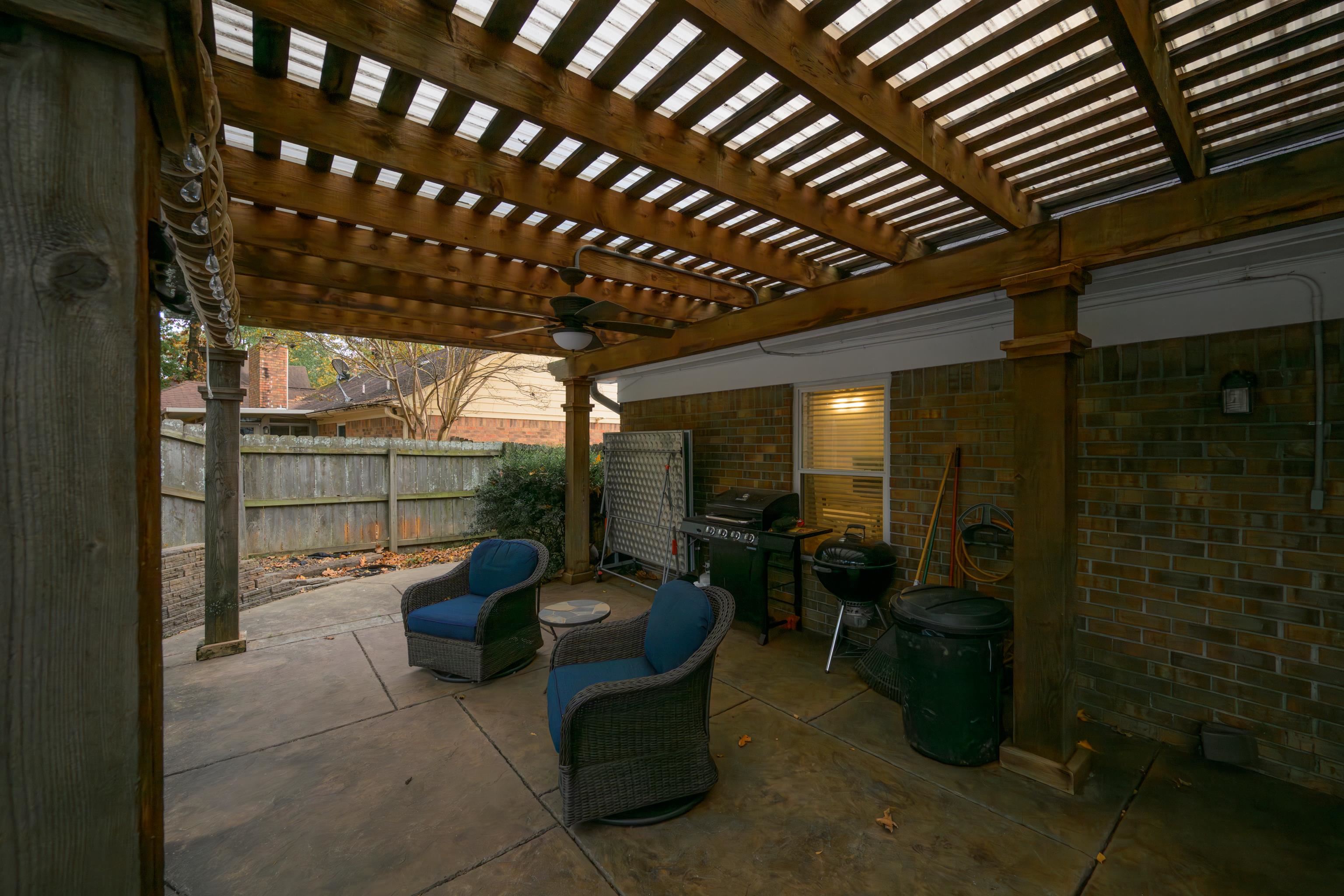 1510 LACEWING TRACE DR