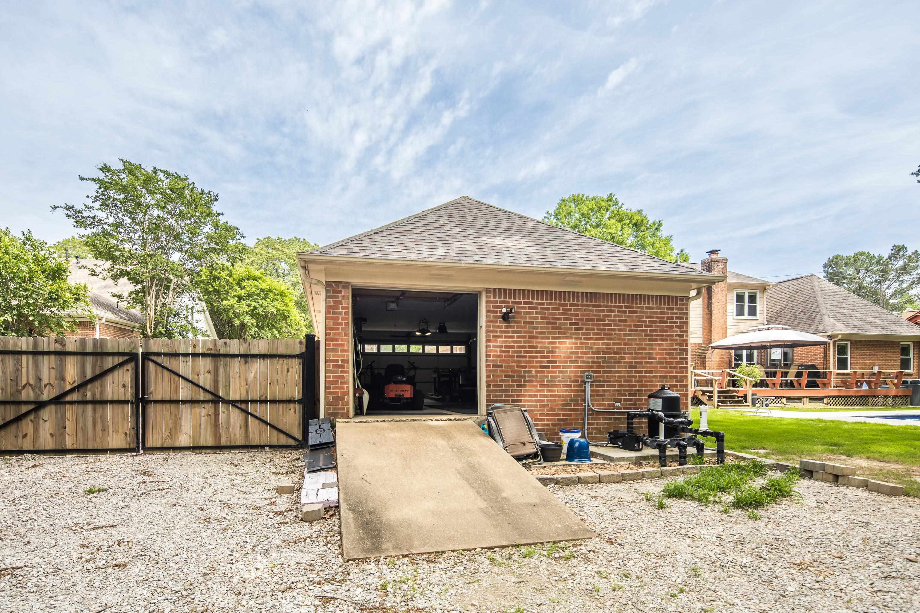 3609 VANDERSCHAAF DR