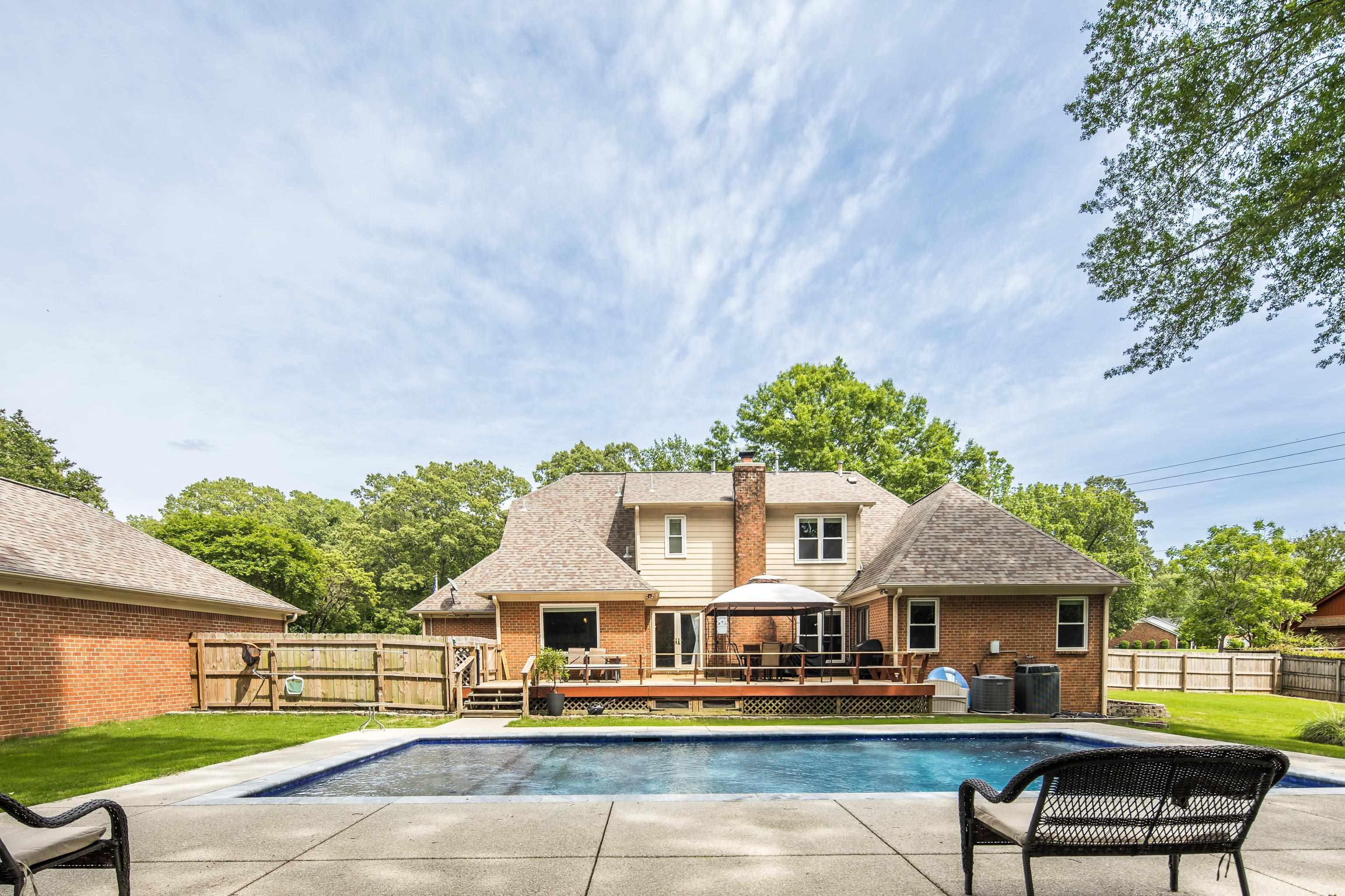 3609 VANDERSCHAAF DR