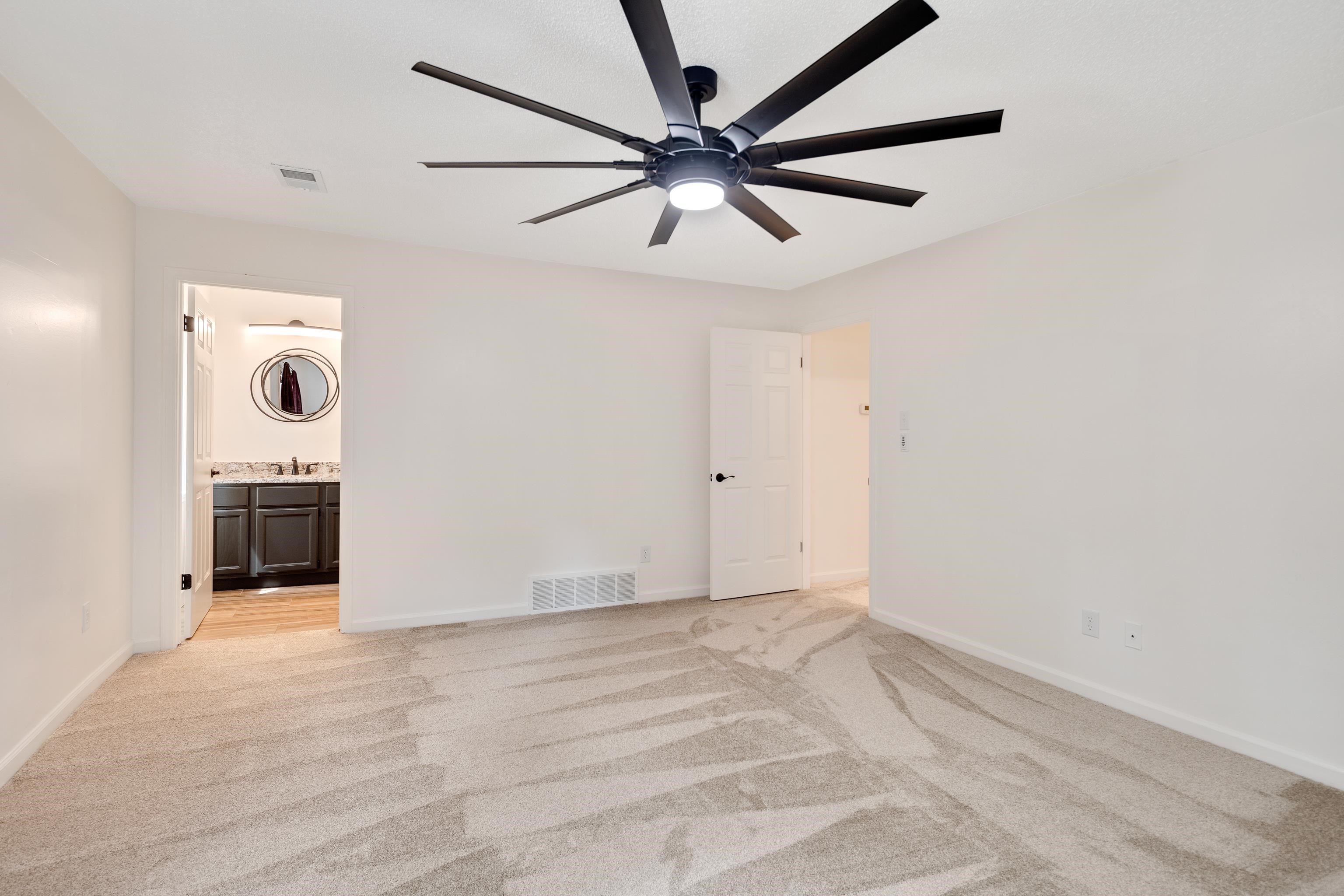 3609 VANDERSCHAAF DR