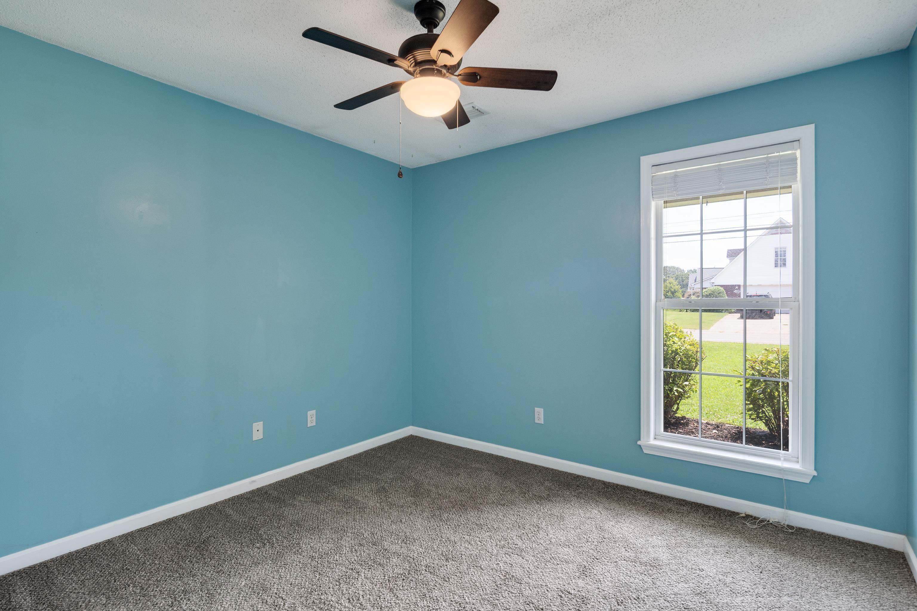 11 WOODSHIRE LN