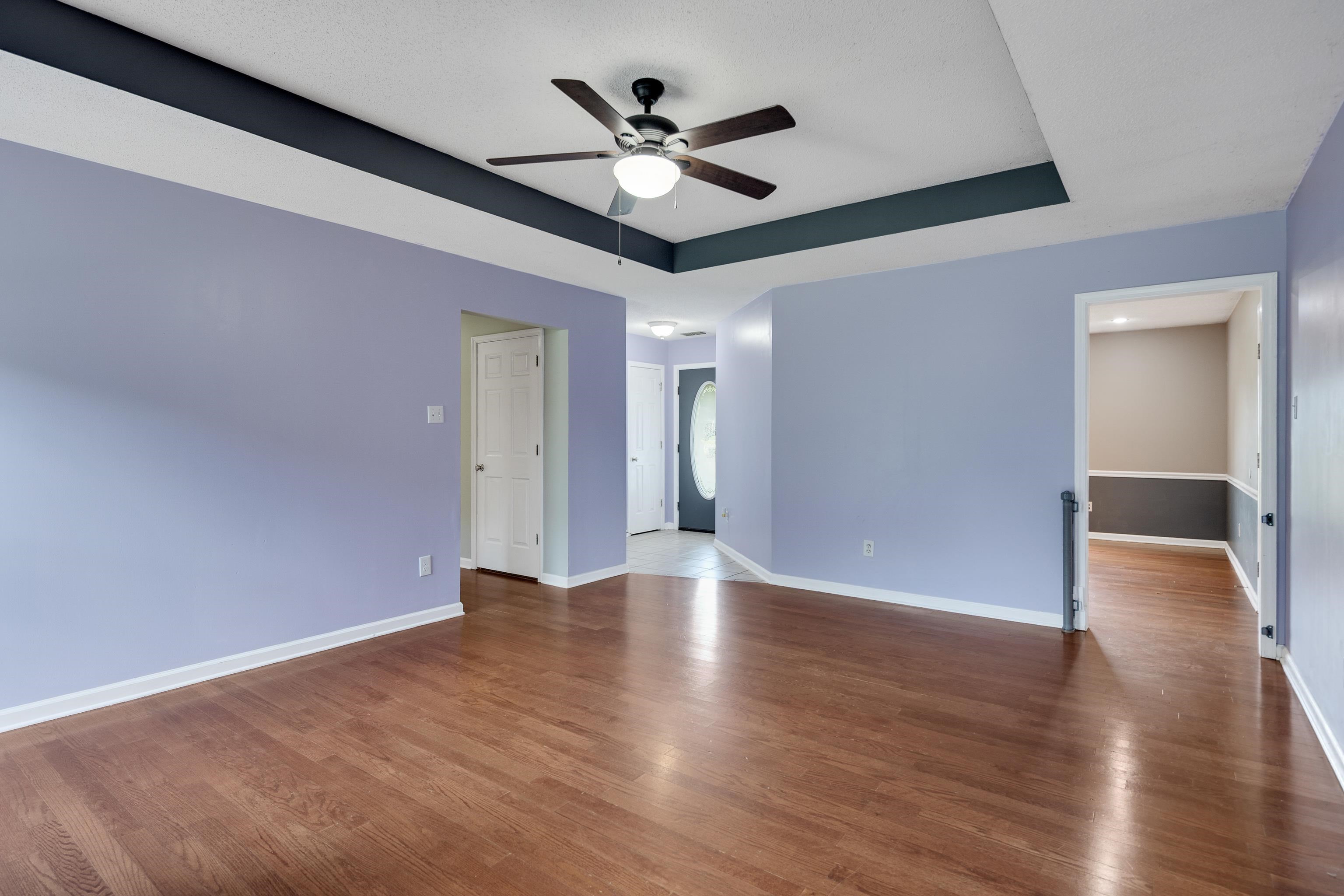 11 WOODSHIRE LN
