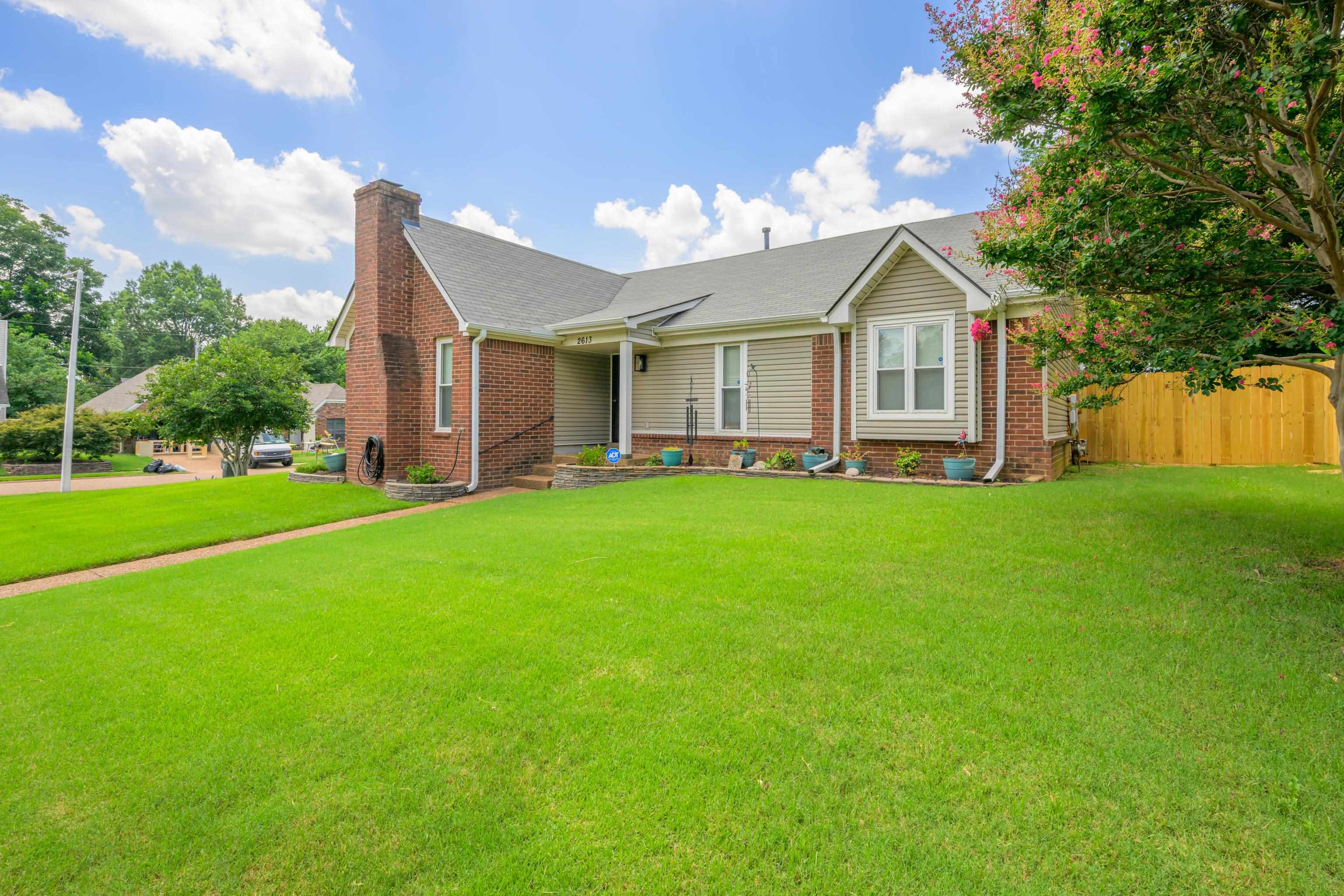 2613 COULTER LN
