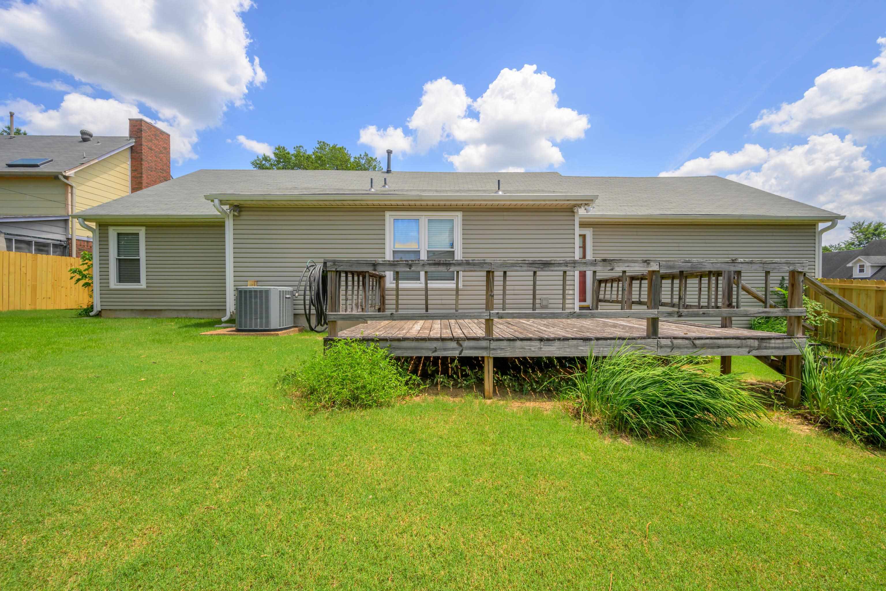 2613 COULTER LN