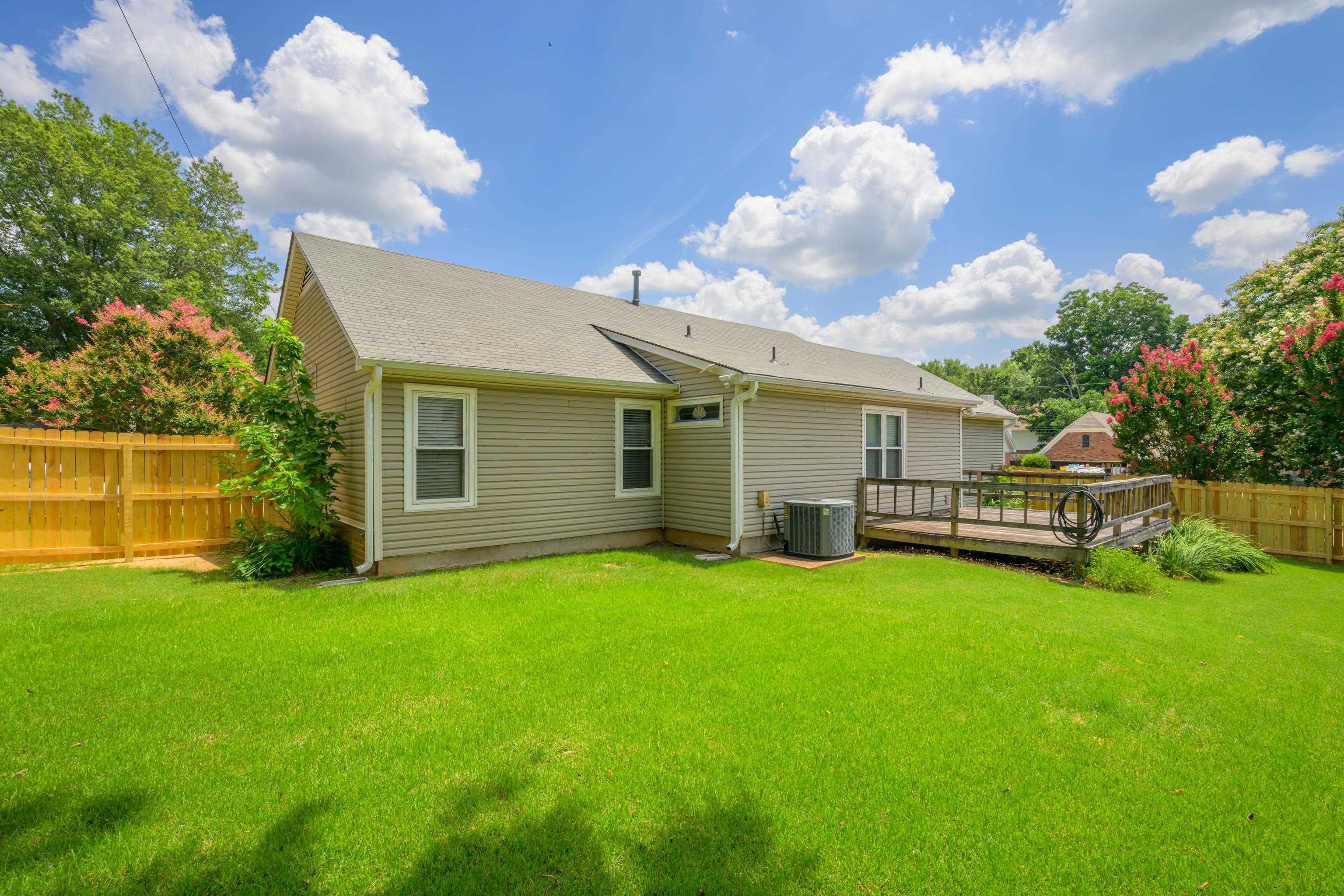 2613 COULTER LN