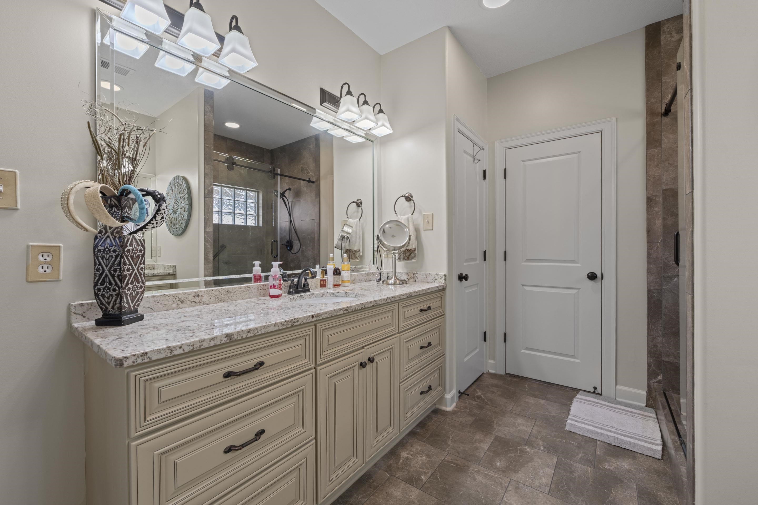 5299 CONIFER VIEW LN