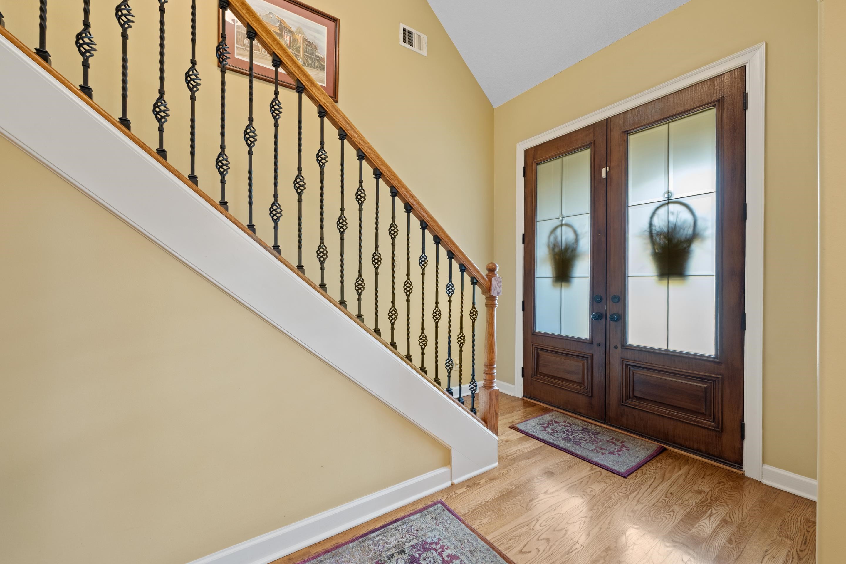 5299 CONIFER VIEW LN