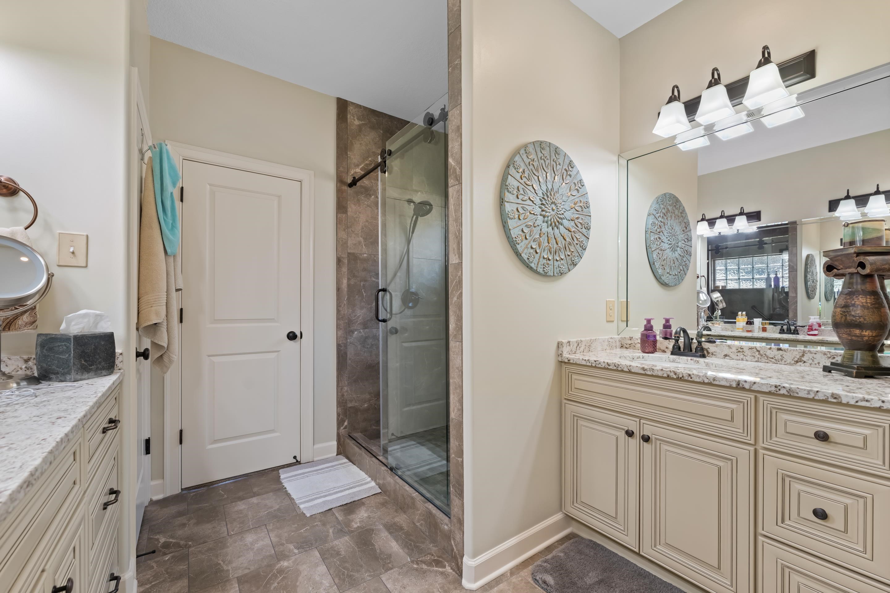 5299 CONIFER VIEW LN