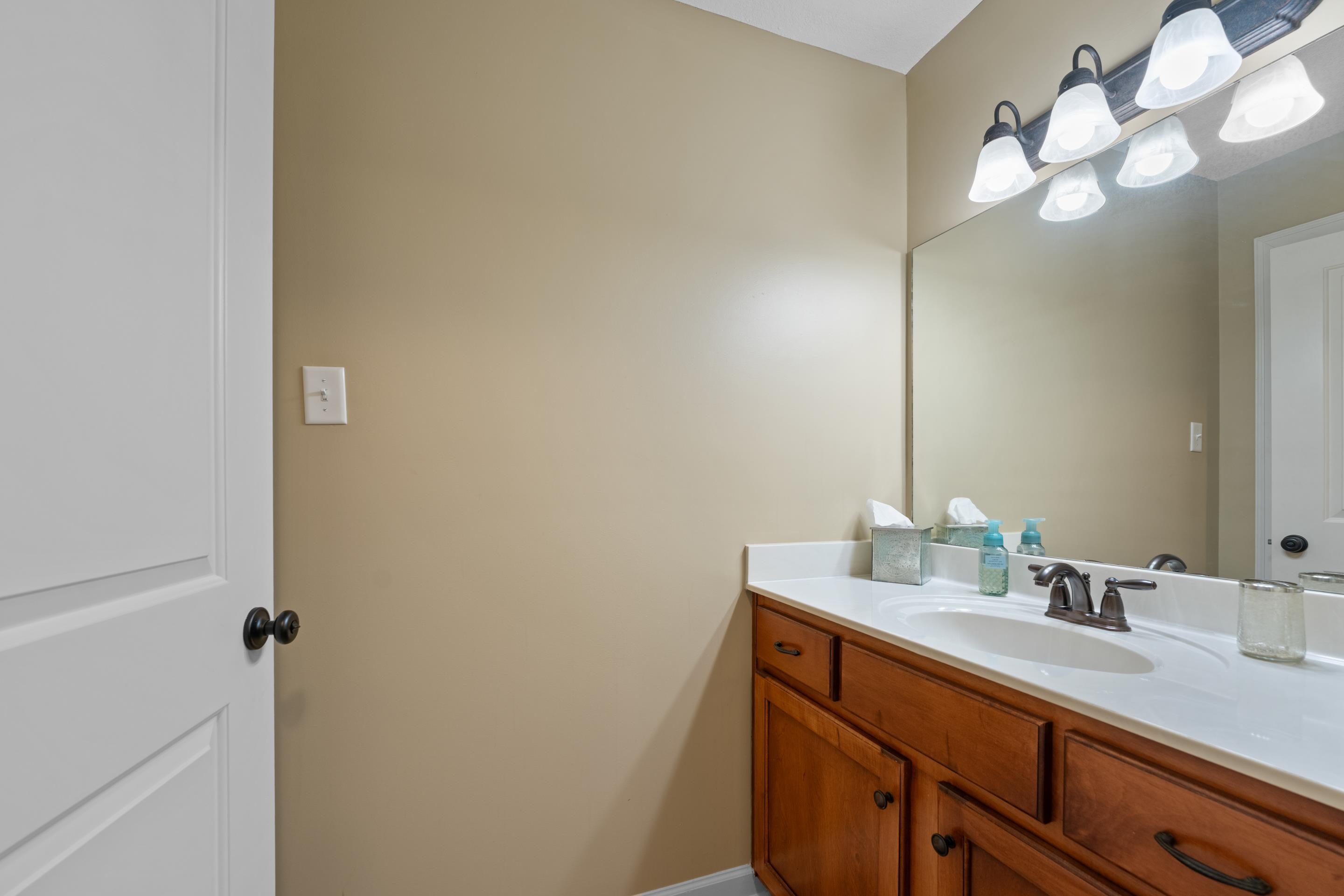 5299 CONIFER VIEW LN