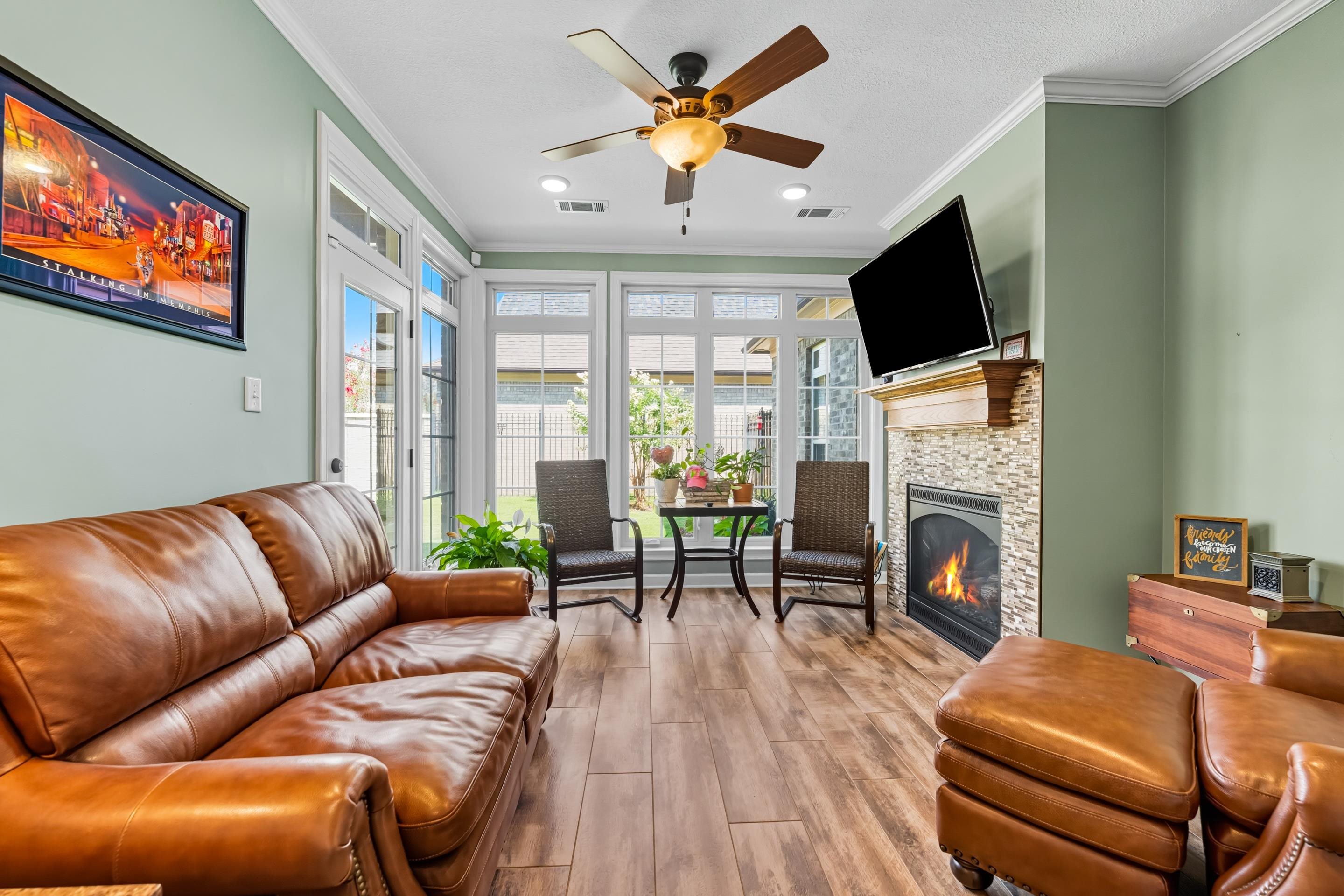 5299 CONIFER VIEW LN