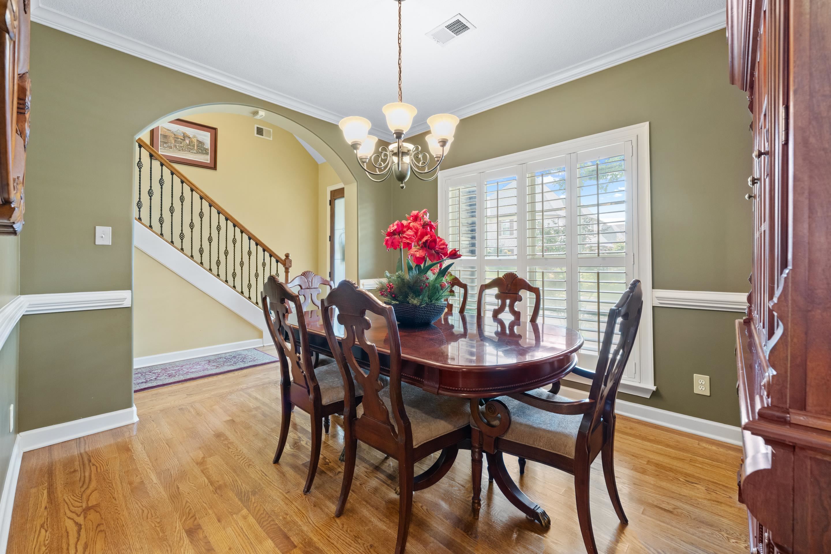 5299 CONIFER VIEW LN