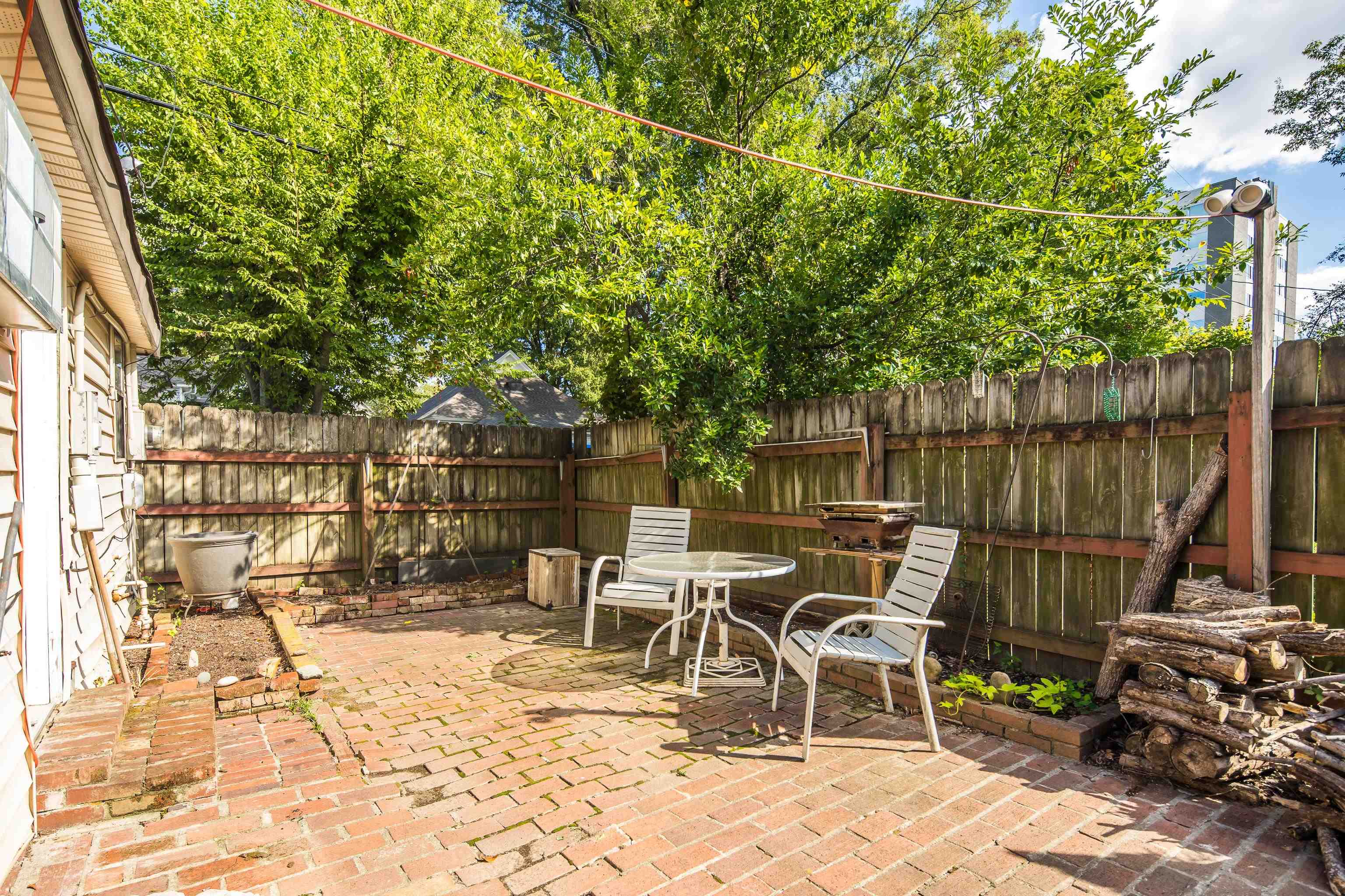 24 S AUBURNDALE ST