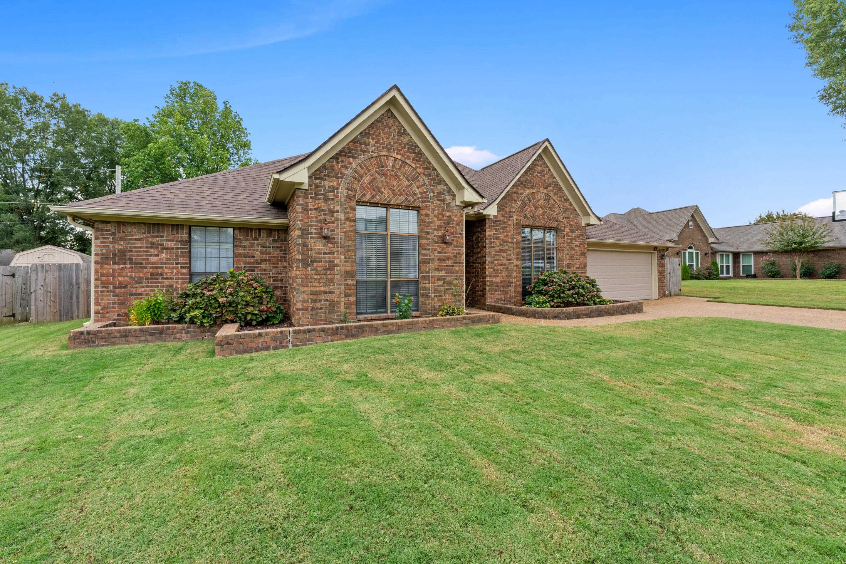 7471 OLIVIA HILL DR