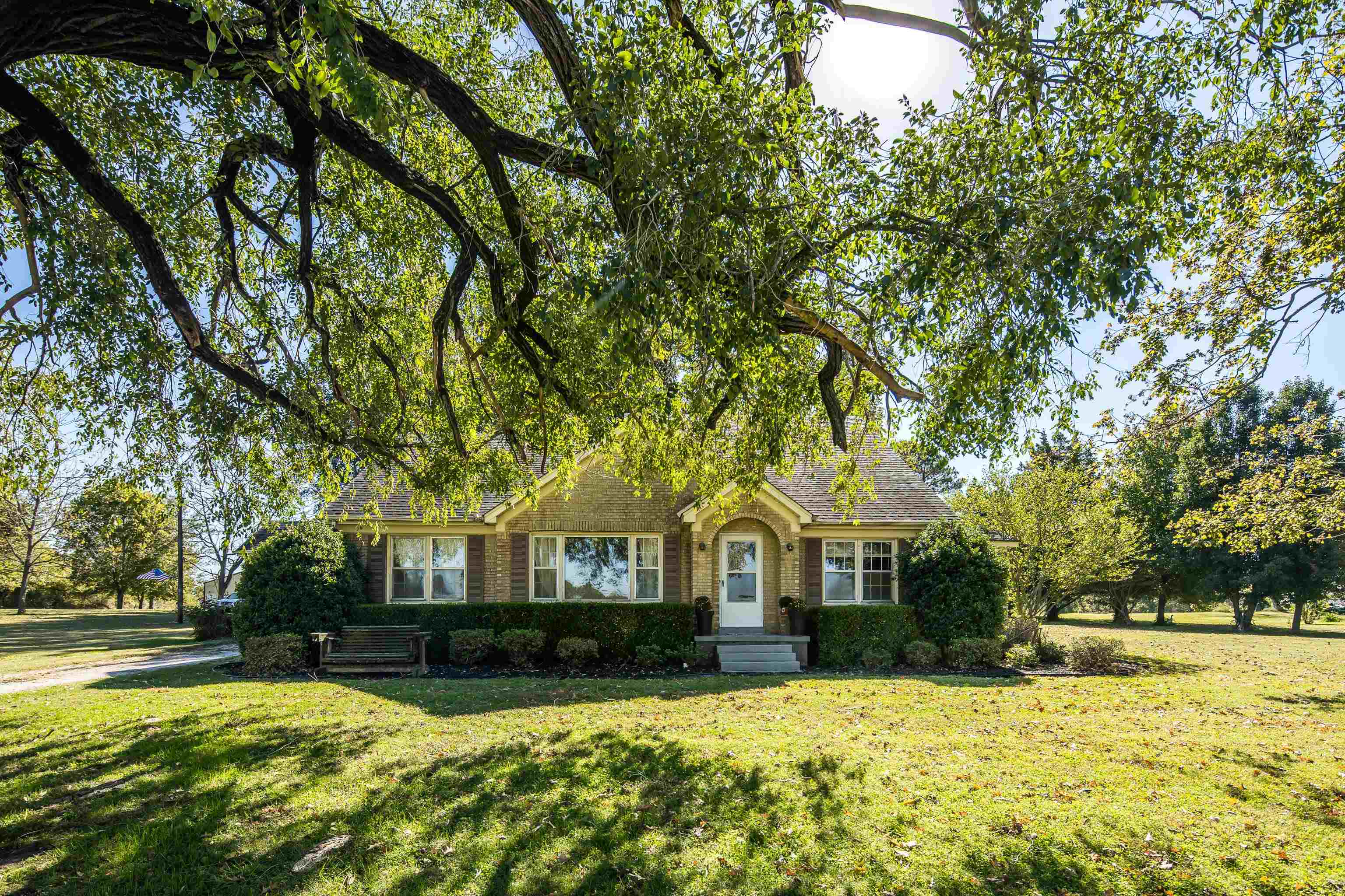 11075 HIGHWAY 59 HWY W