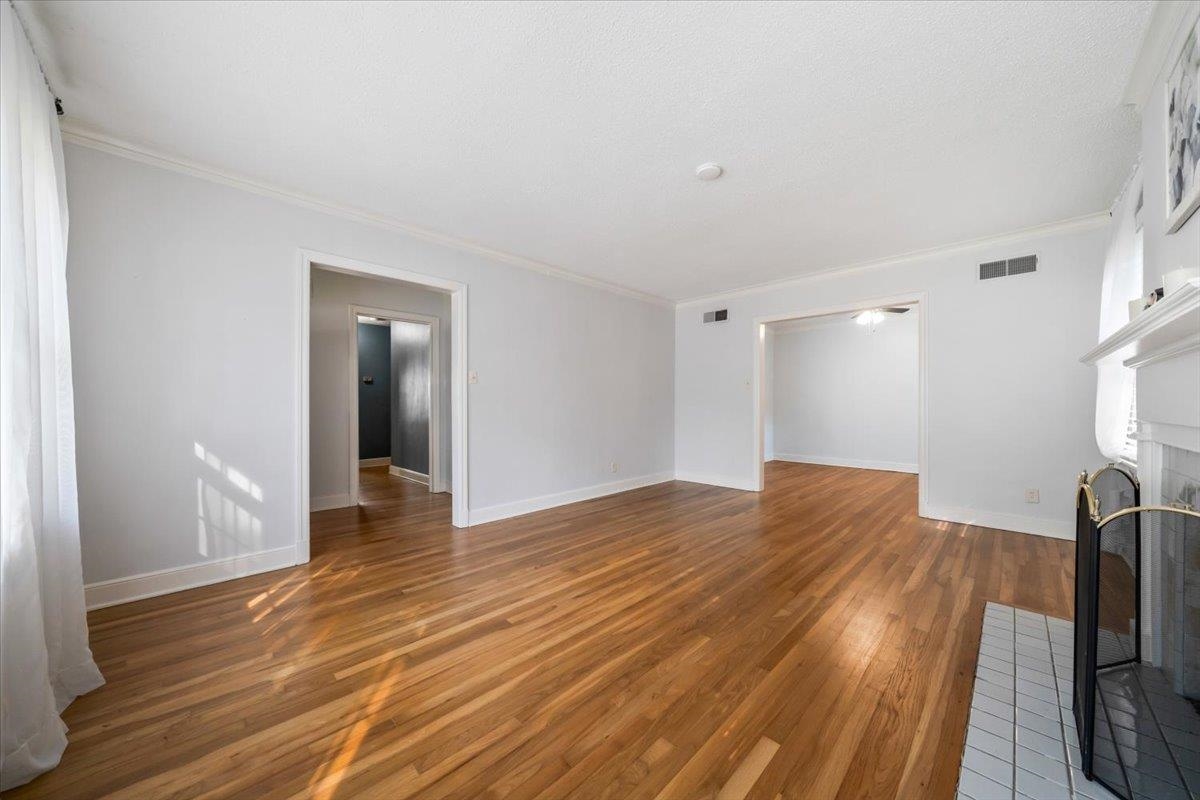 3244 HIGHLAND PARK PL