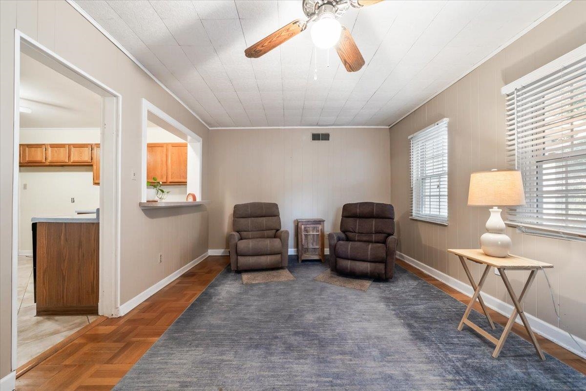 3244 HIGHLAND PARK PL