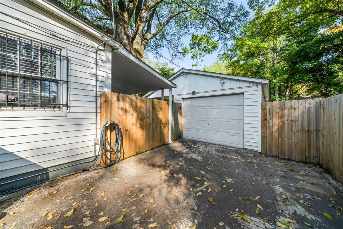 3244 HIGHLAND PARK PL