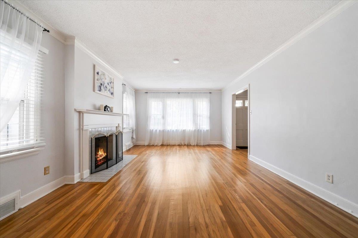 3244 HIGHLAND PARK PL