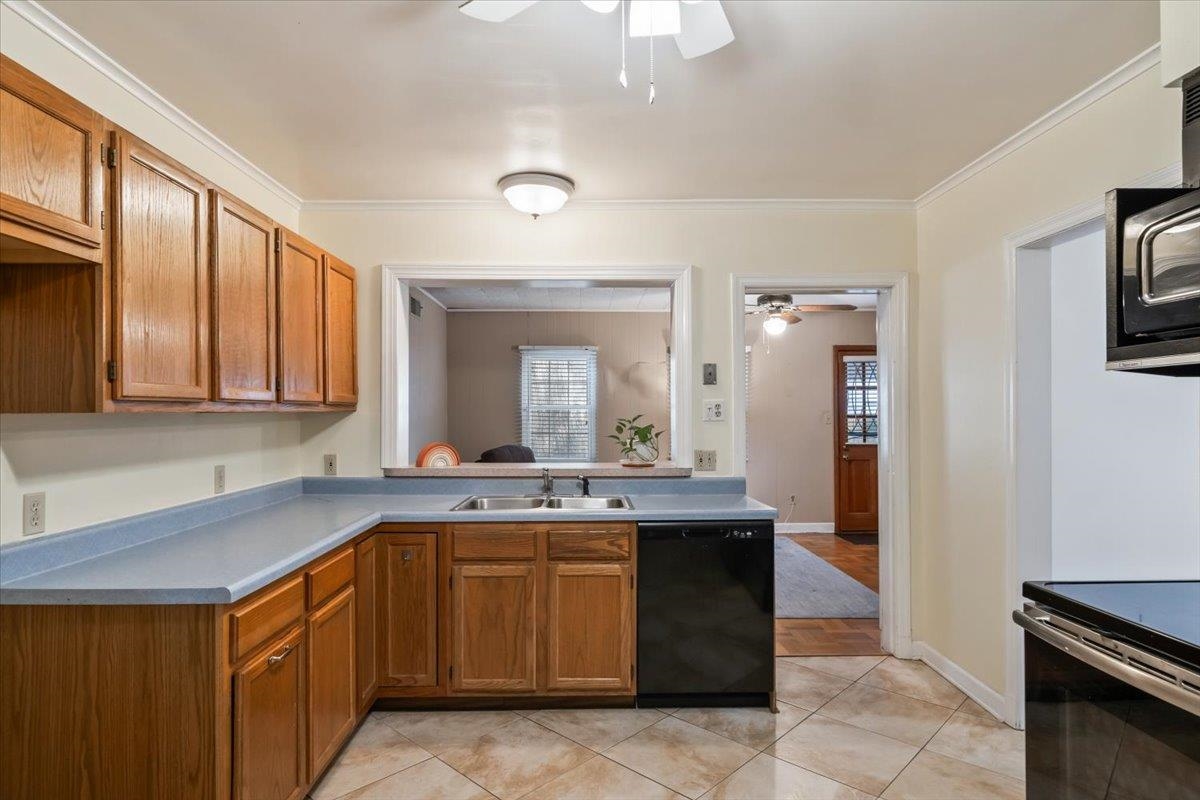 3244 HIGHLAND PARK PL